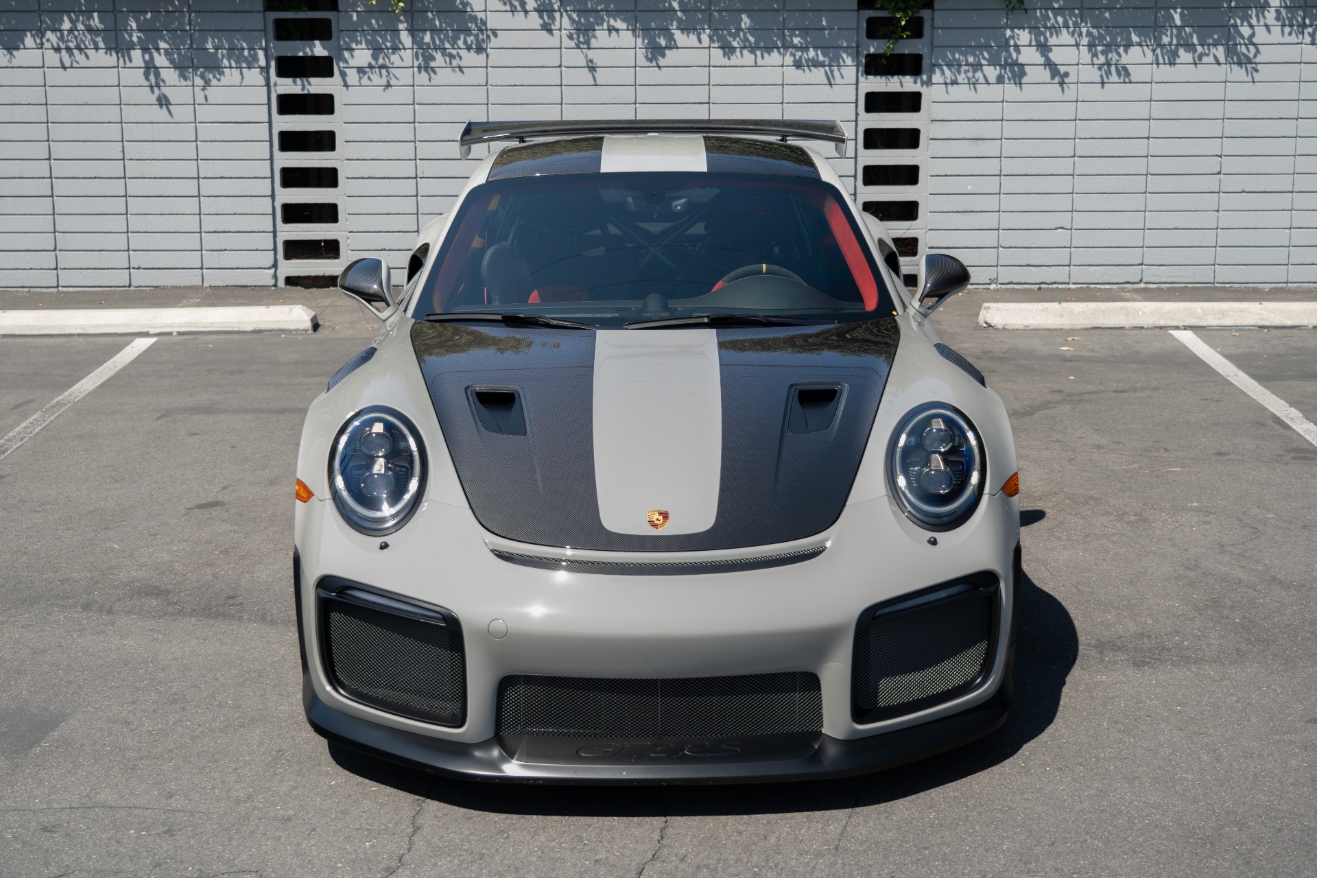 2018 Porsche 911 GT2 RS photo 2