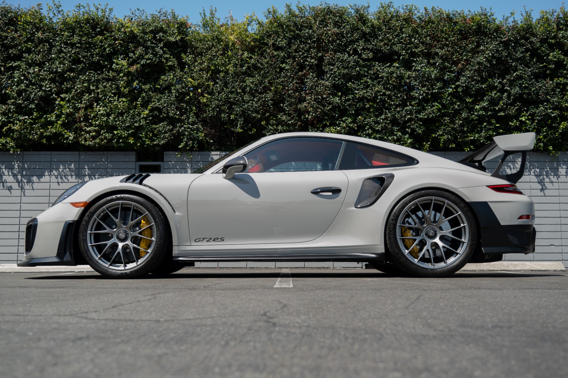 2018 Porsche 911 GT2 RS photo 27