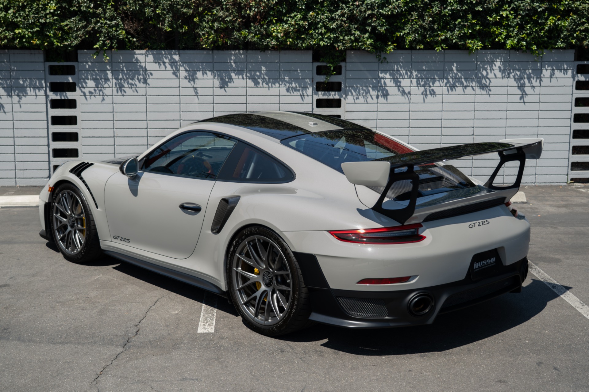 2018 Porsche 911 GT2 RS photo 3