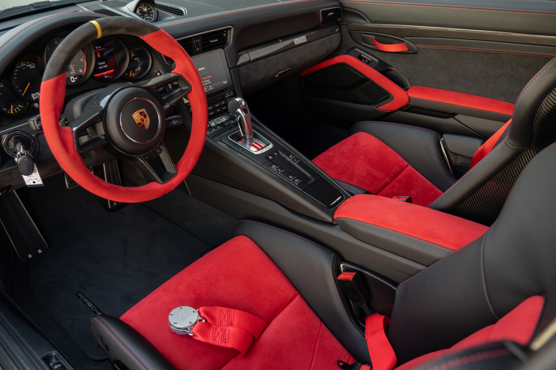 2018 Porsche 911 GT2 RS photo 39