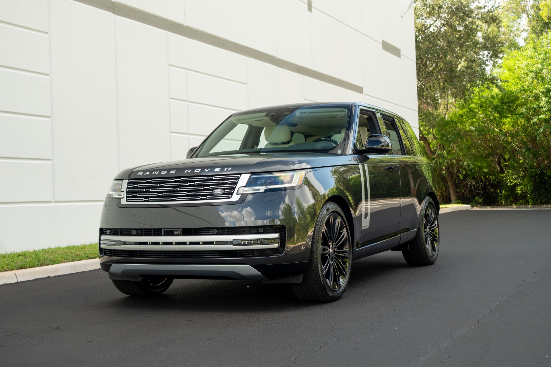 Used 2025 Land Rover Range Rover P530 Autobiography For Sale (Sold ...