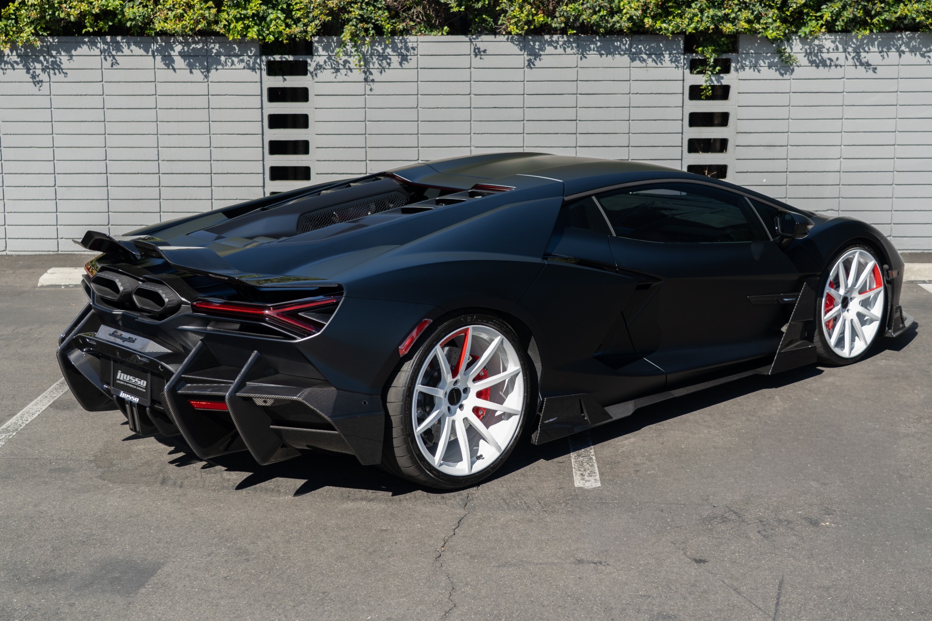 2024 Lamborghini Revuelto photo 2