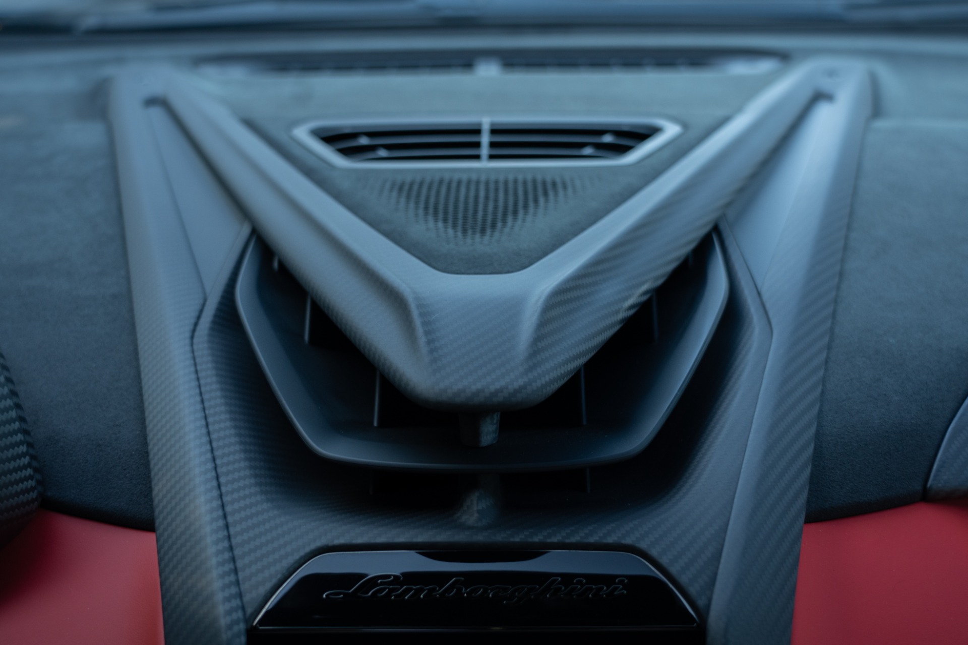 2024 Lamborghini Revuelto photo 46