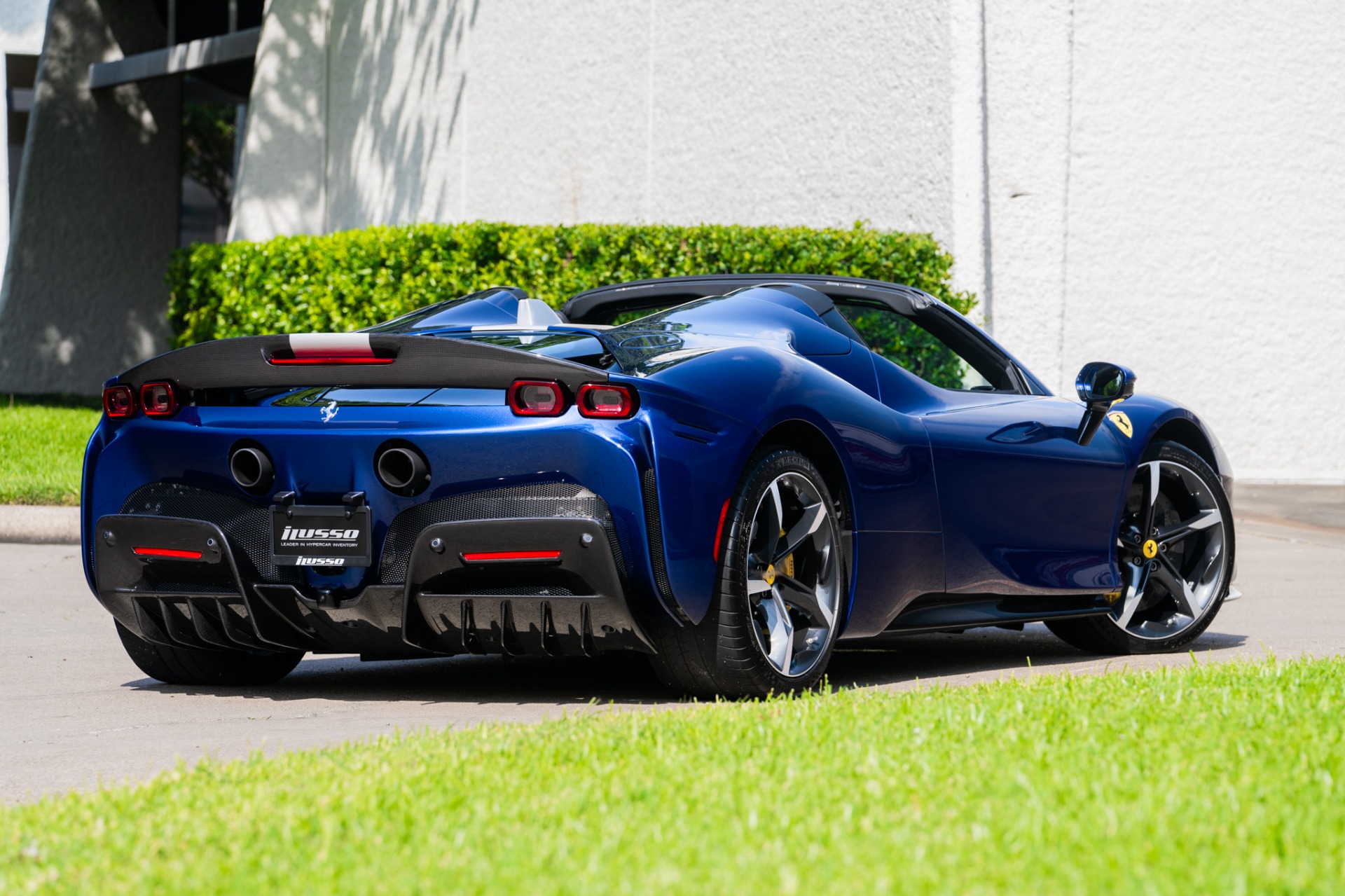 2022 Ferrari SF90 Spider Assetto Fiorano photo 2