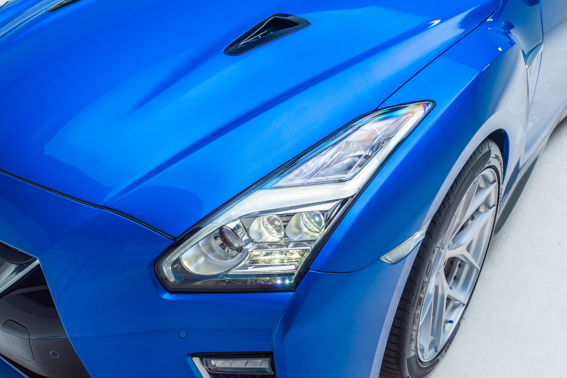 2021 Nissan GT-R Premium - Photo 20