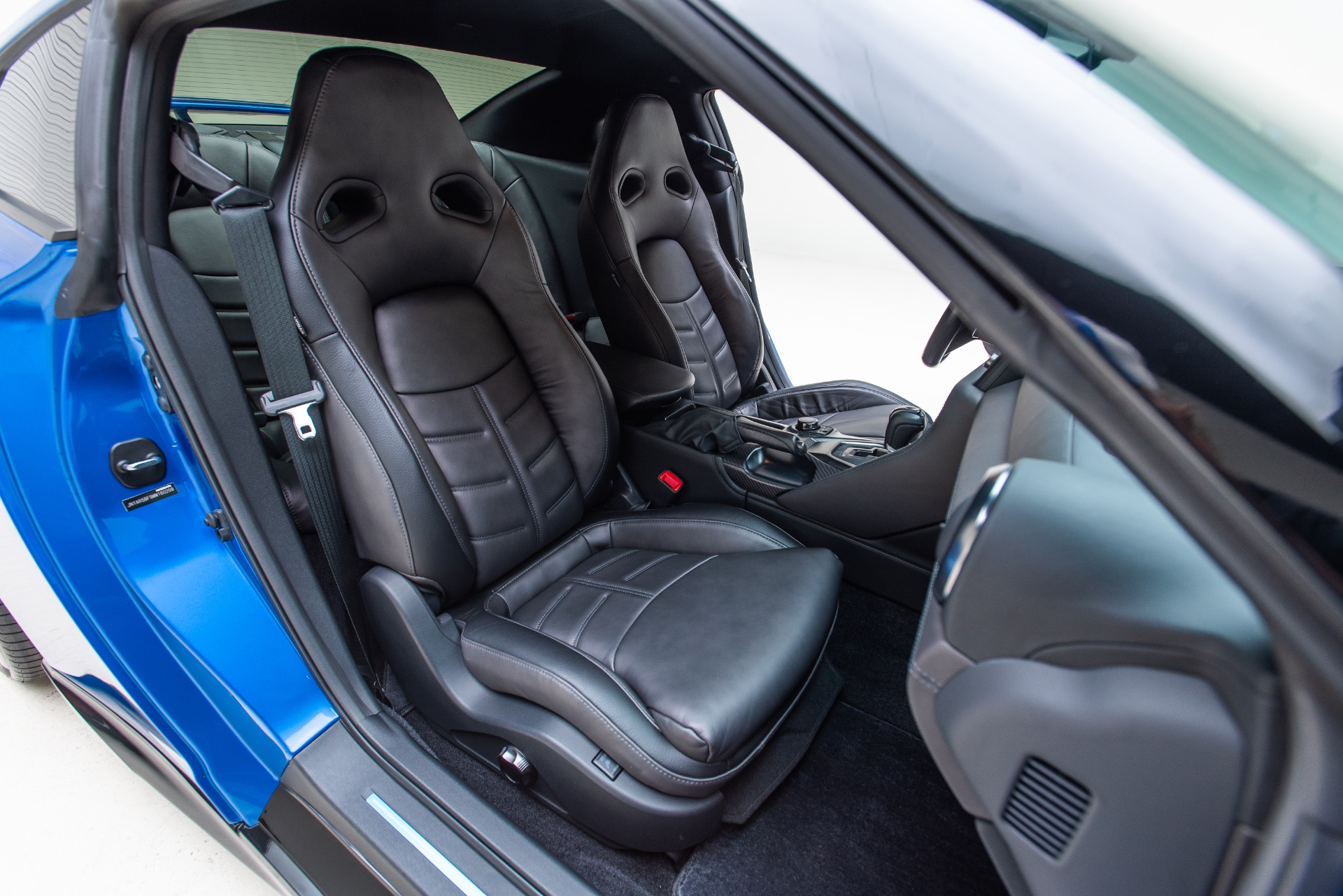 2021 Nissan GT-R Premium - Photo 37