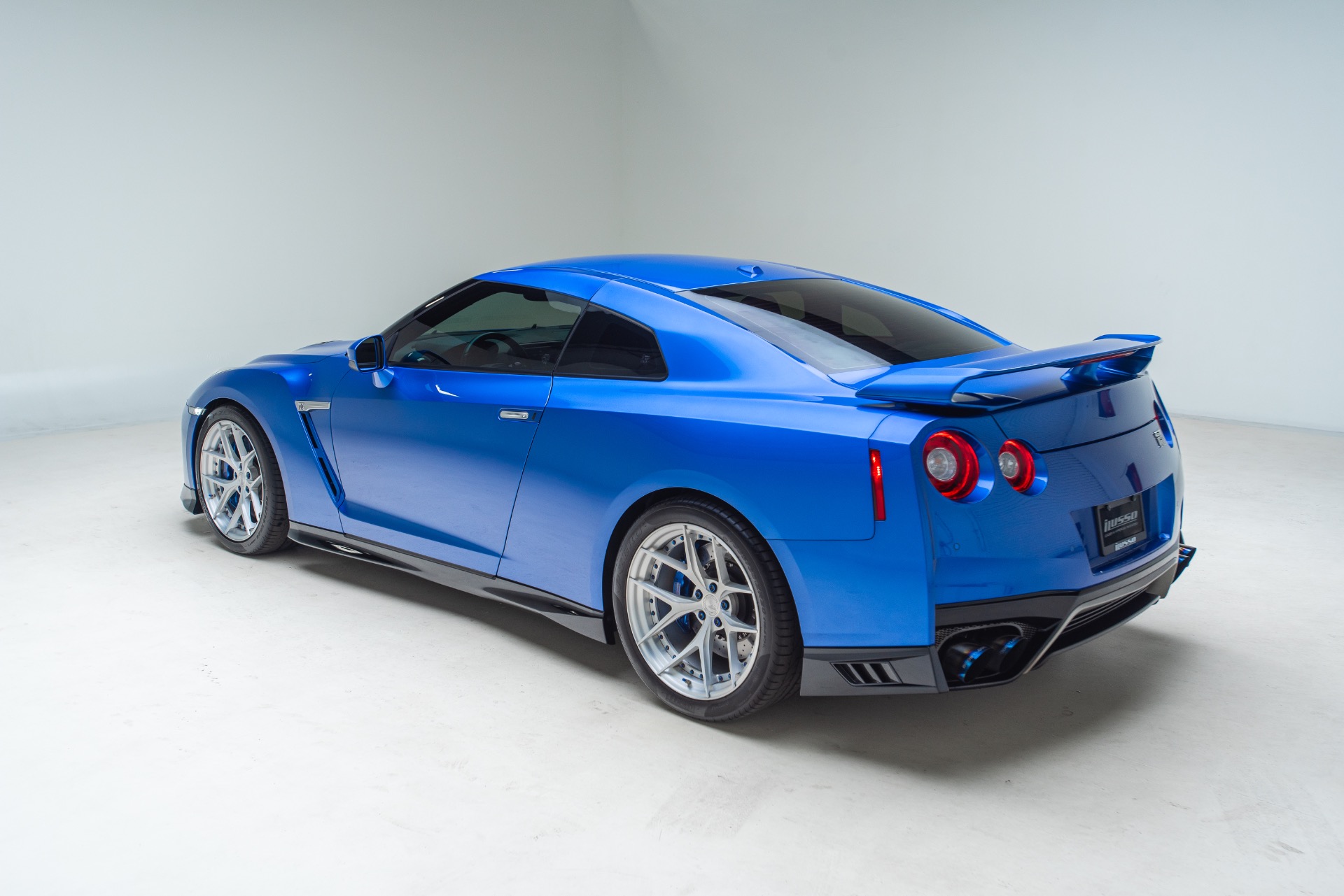 2021 Nissan GT-R Premium - Photo 6