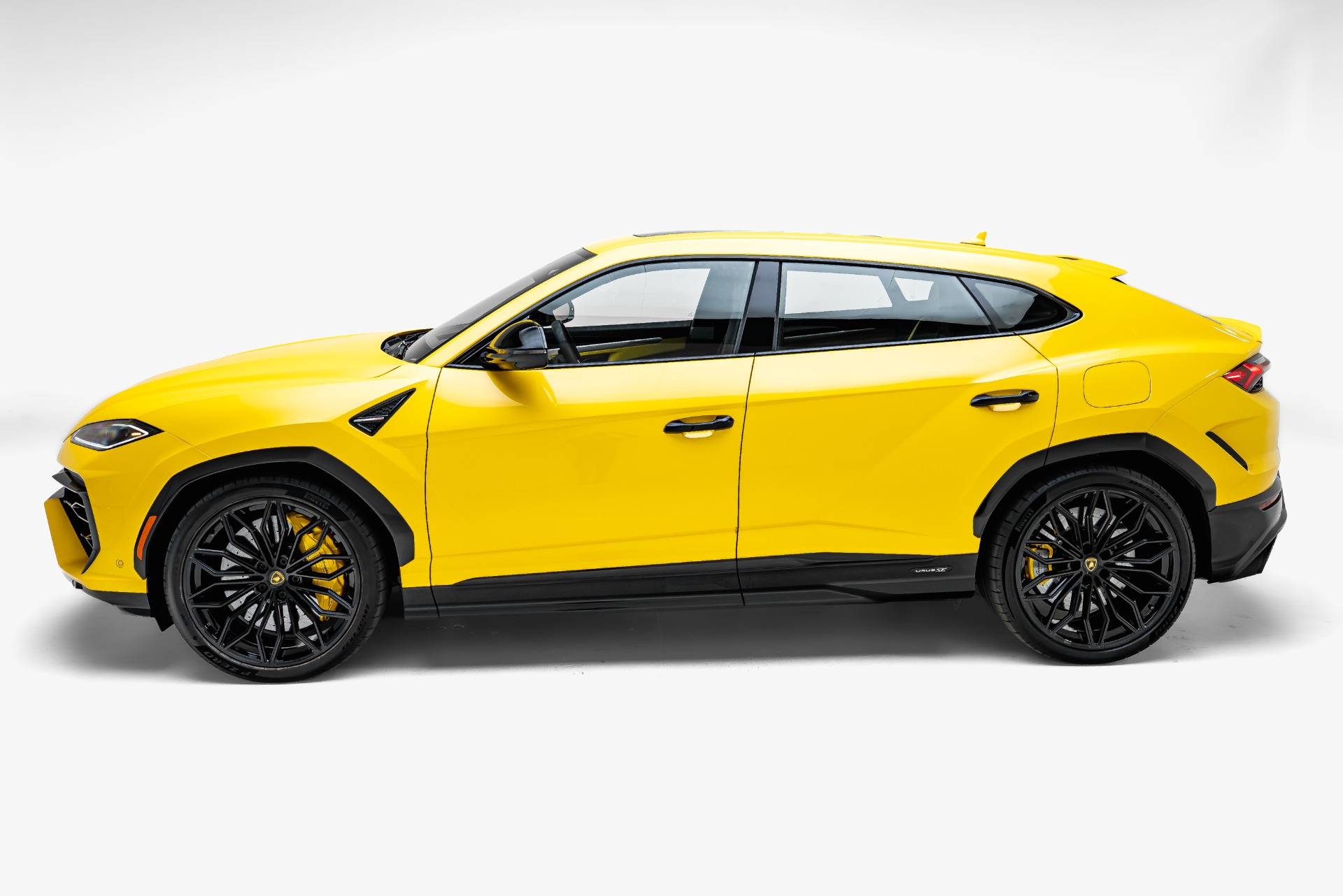 2025 Lamborghini Urus SE - Photo 12