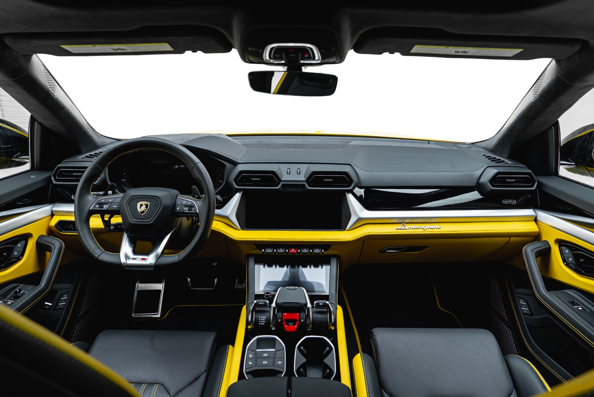 2025 Lamborghini Urus SE - Photo 46