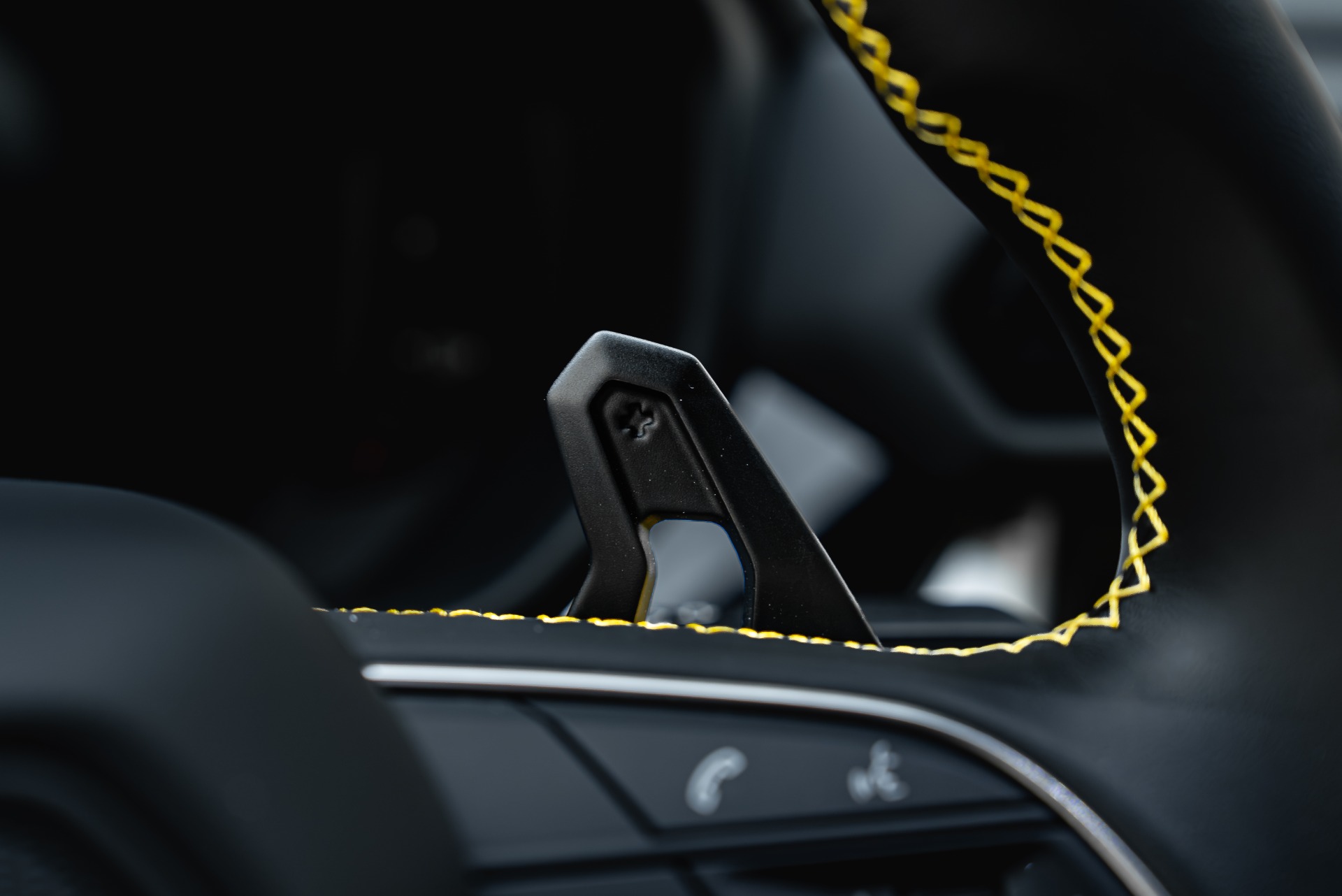 2025 Lamborghini Urus SE - Photo 51