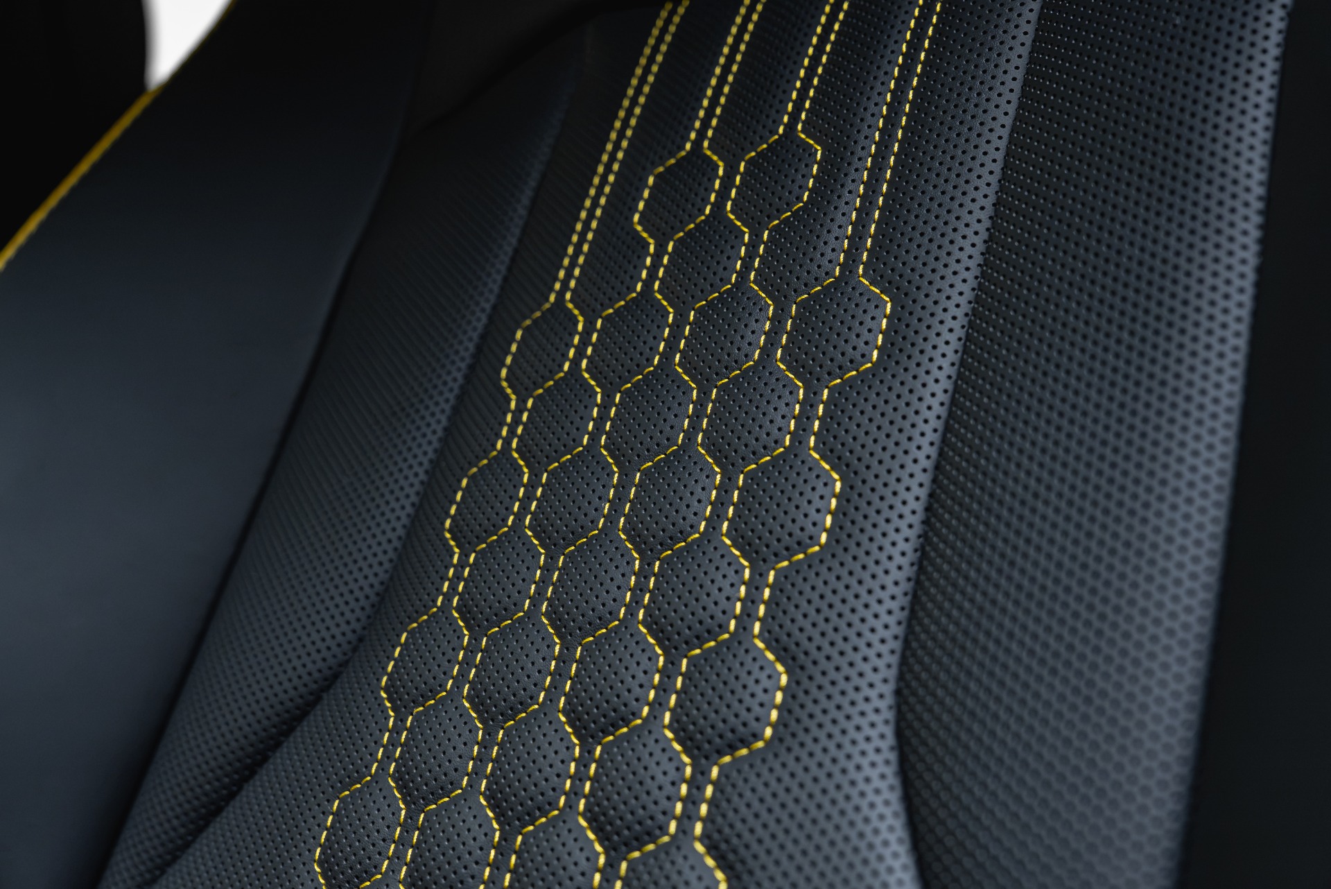 2025 Lamborghini Urus SE - Photo 54