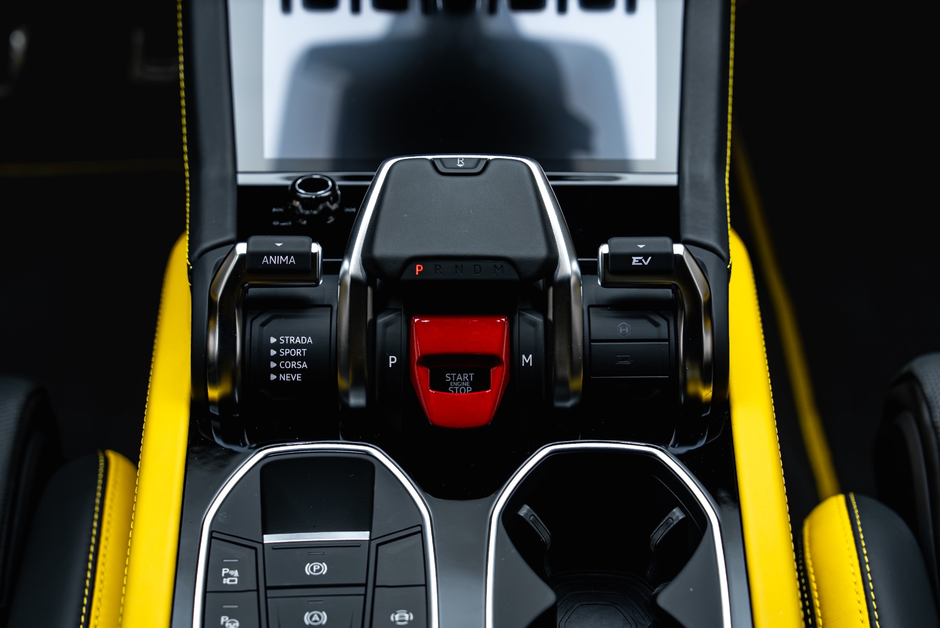 2025 Lamborghini Urus SE - Photo 58