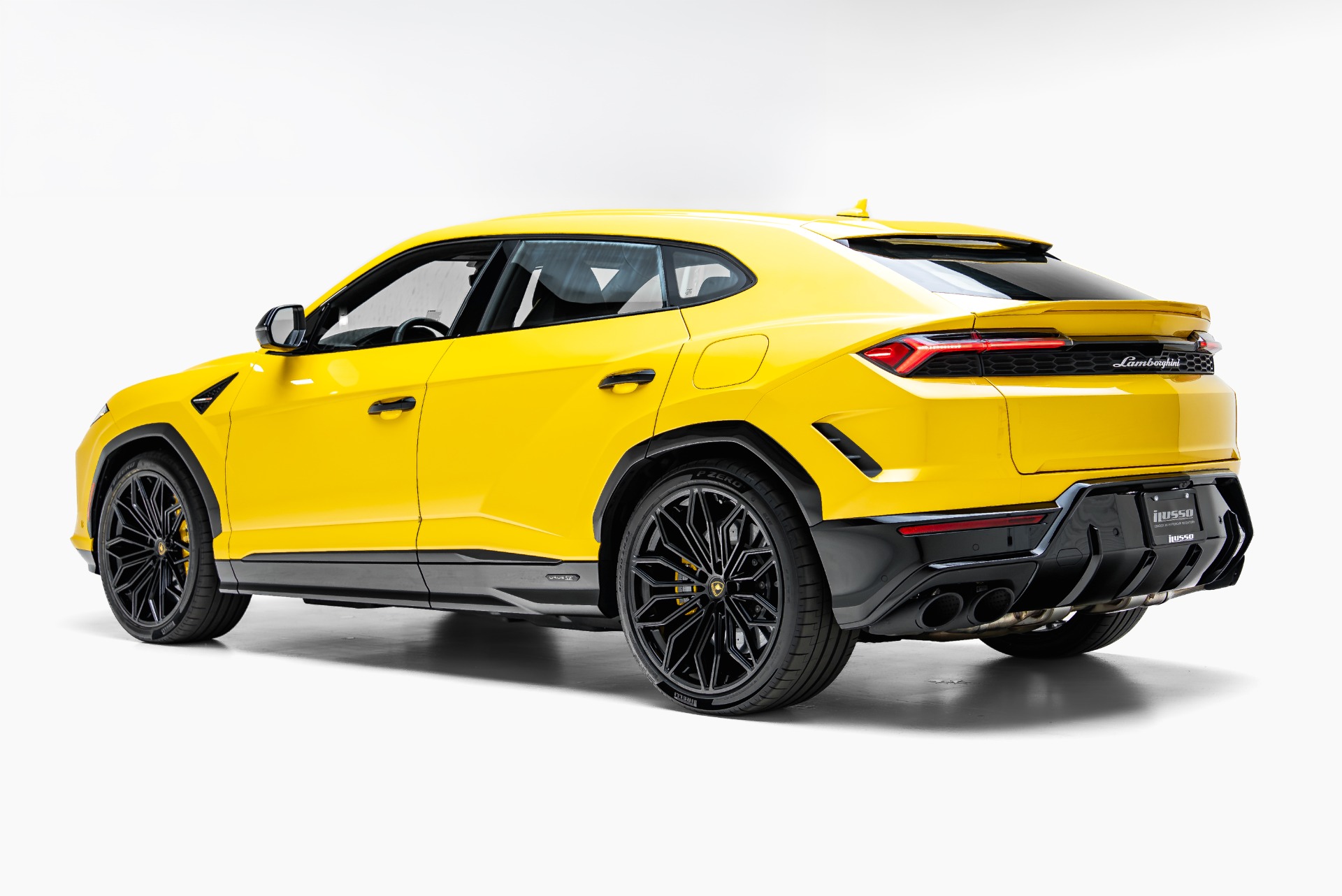 2025 Lamborghini Urus SE - Photo 7