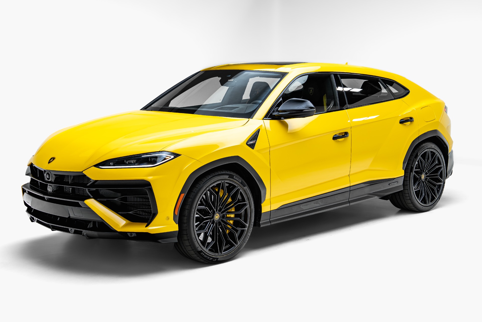 2025 Lamborghini Urus SE - Photo 9