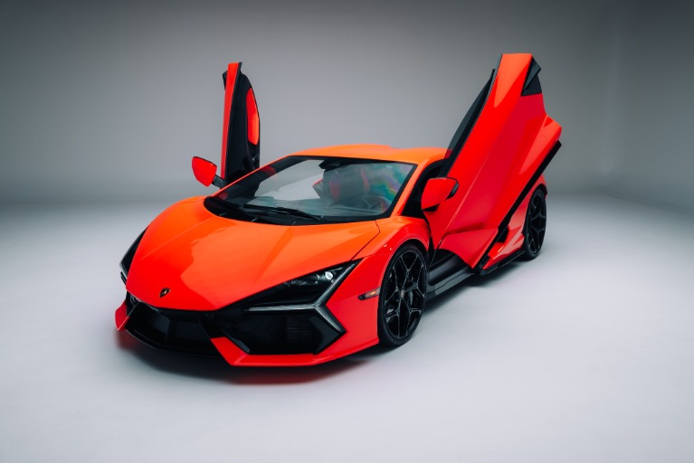 2024 Lamborghini Revuelto Base
