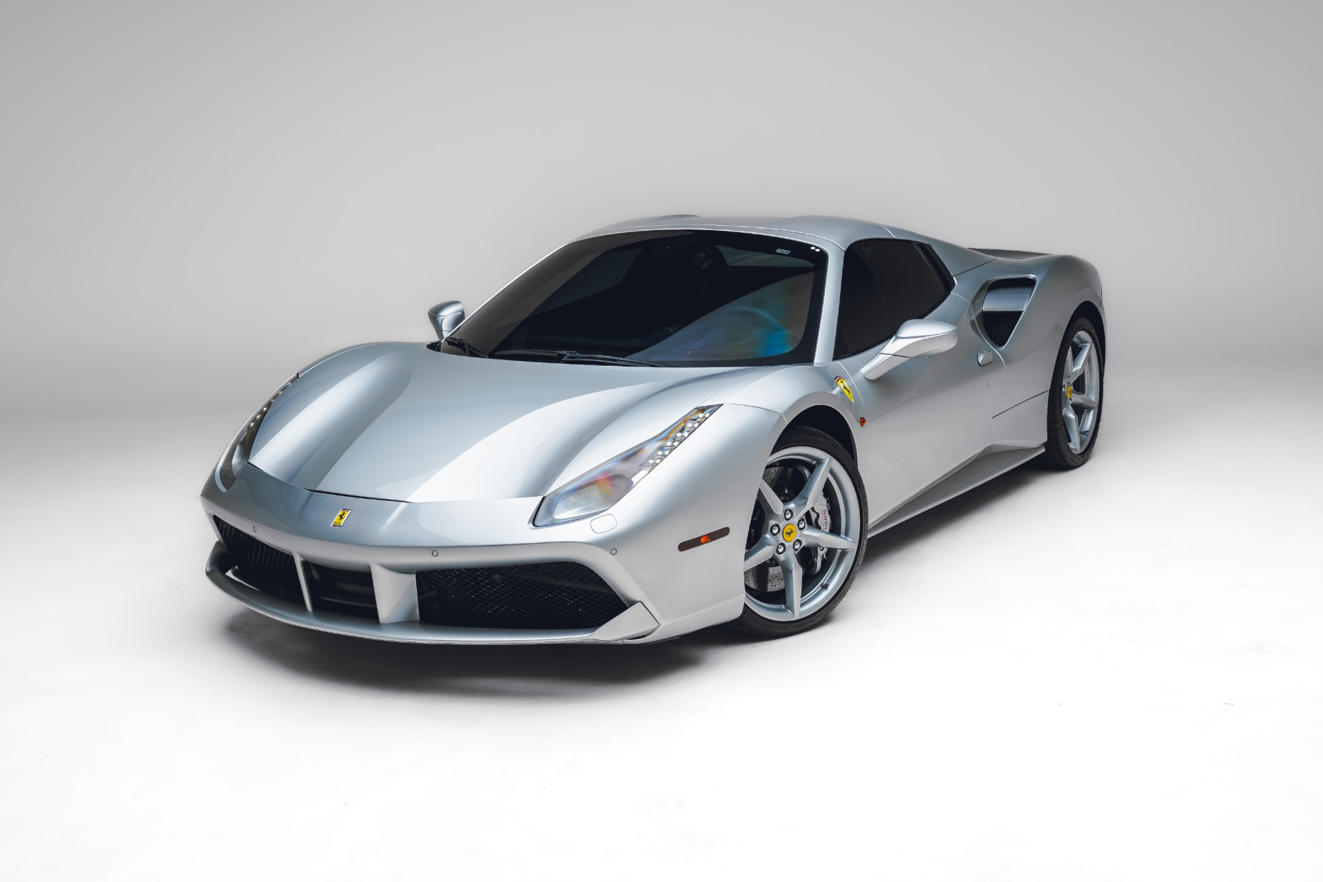 2017 Ferrari 488 -'s photo