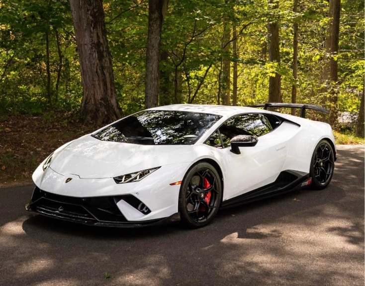 2018 Lamborghini Huracan Performante's photo