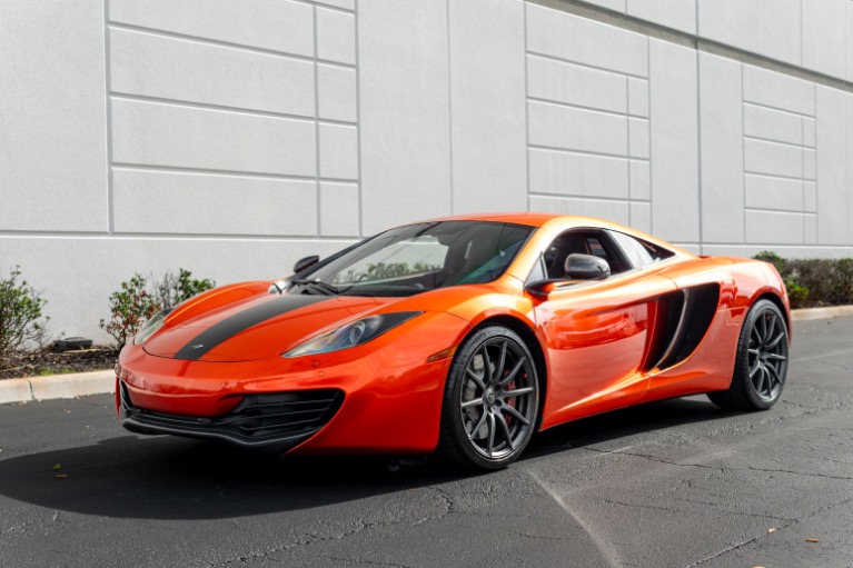 2013 McLaren 12C Base's photo