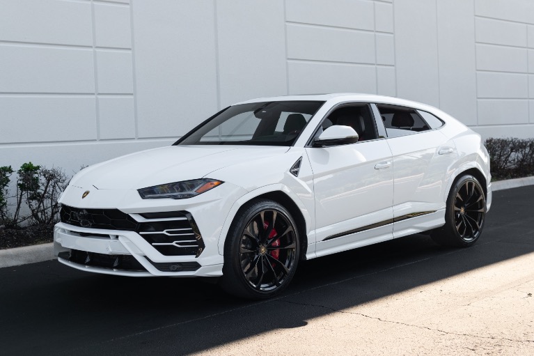 2021 Lamborghini Urus's photo