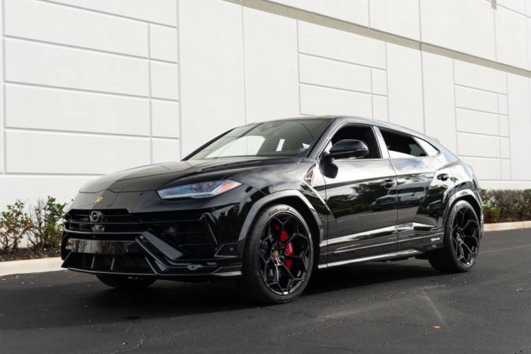 2024 Lamborghini Urus Performante's photo