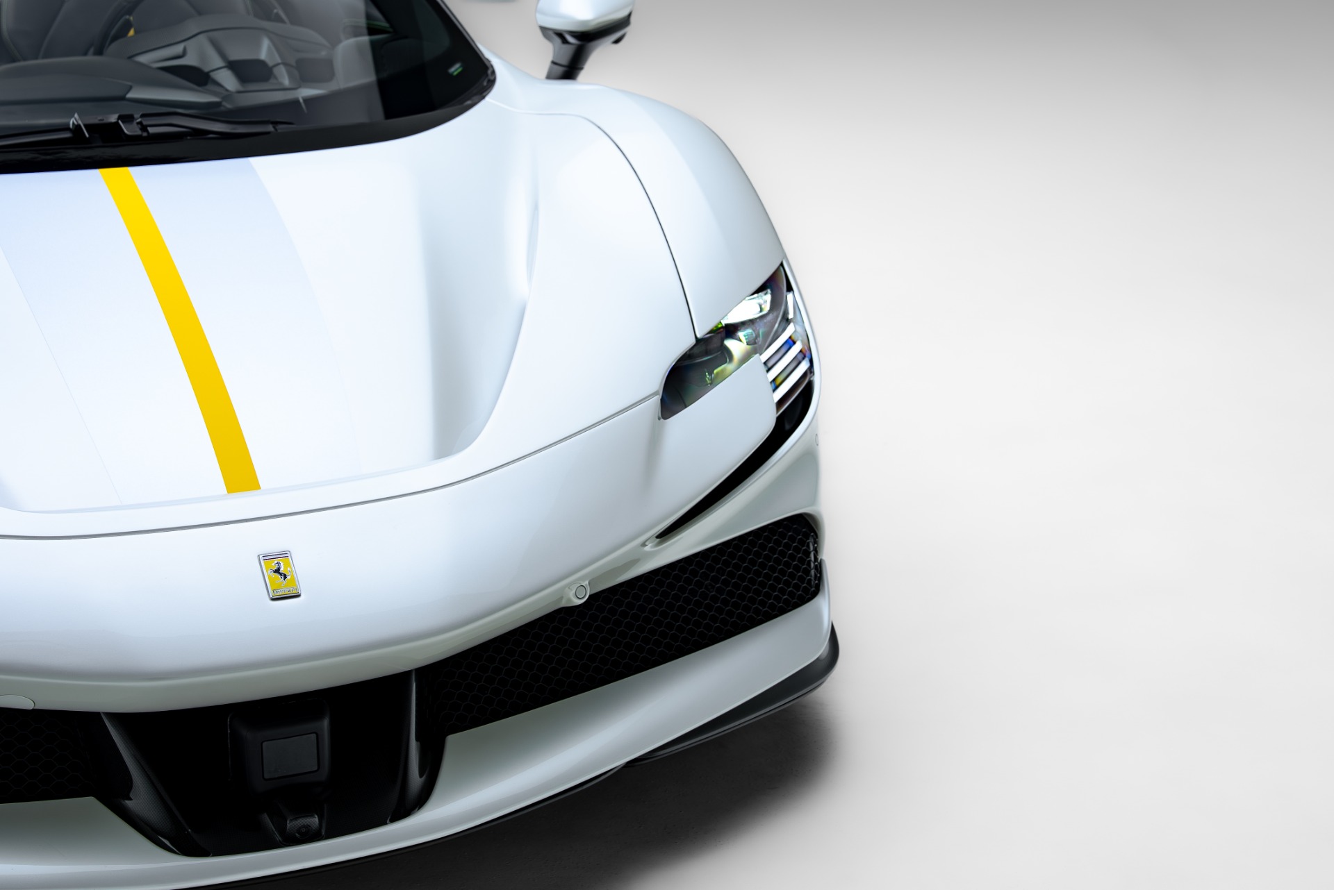 2024 Ferrari SF90 Base - Photo 11