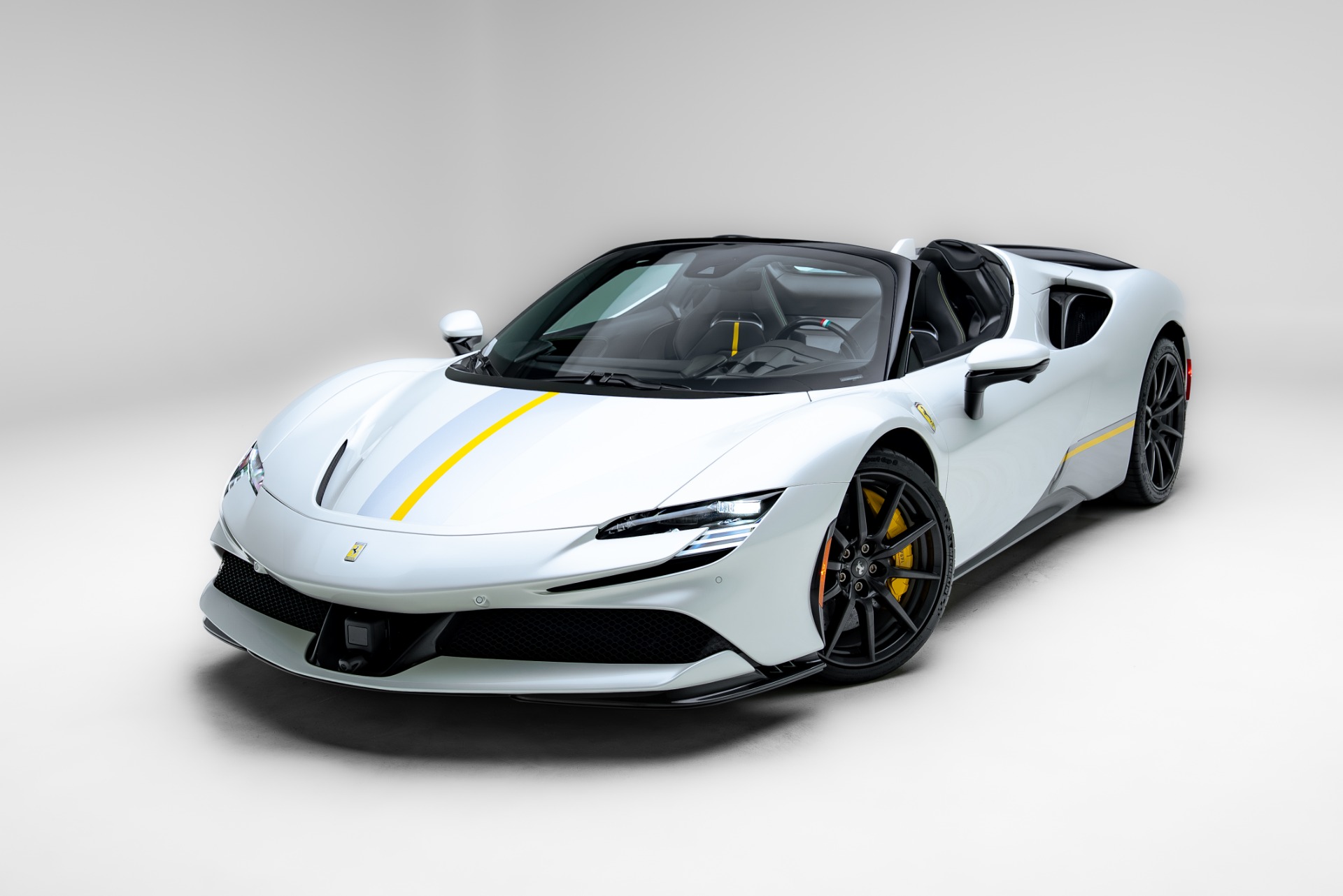2024 Ferrari SF90 Base - Photo 20