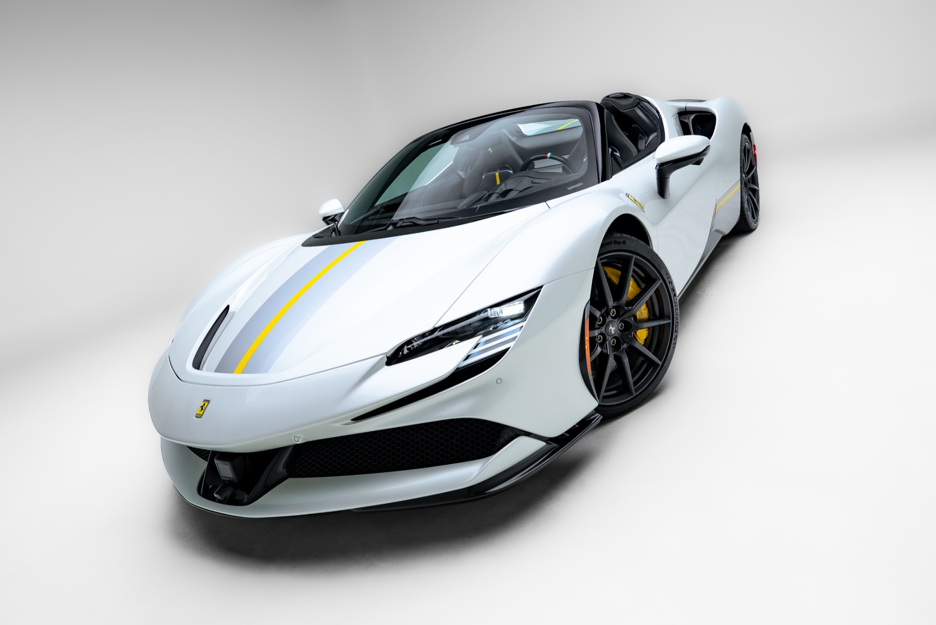 2024 Ferrari SF90 Base - Photo 21