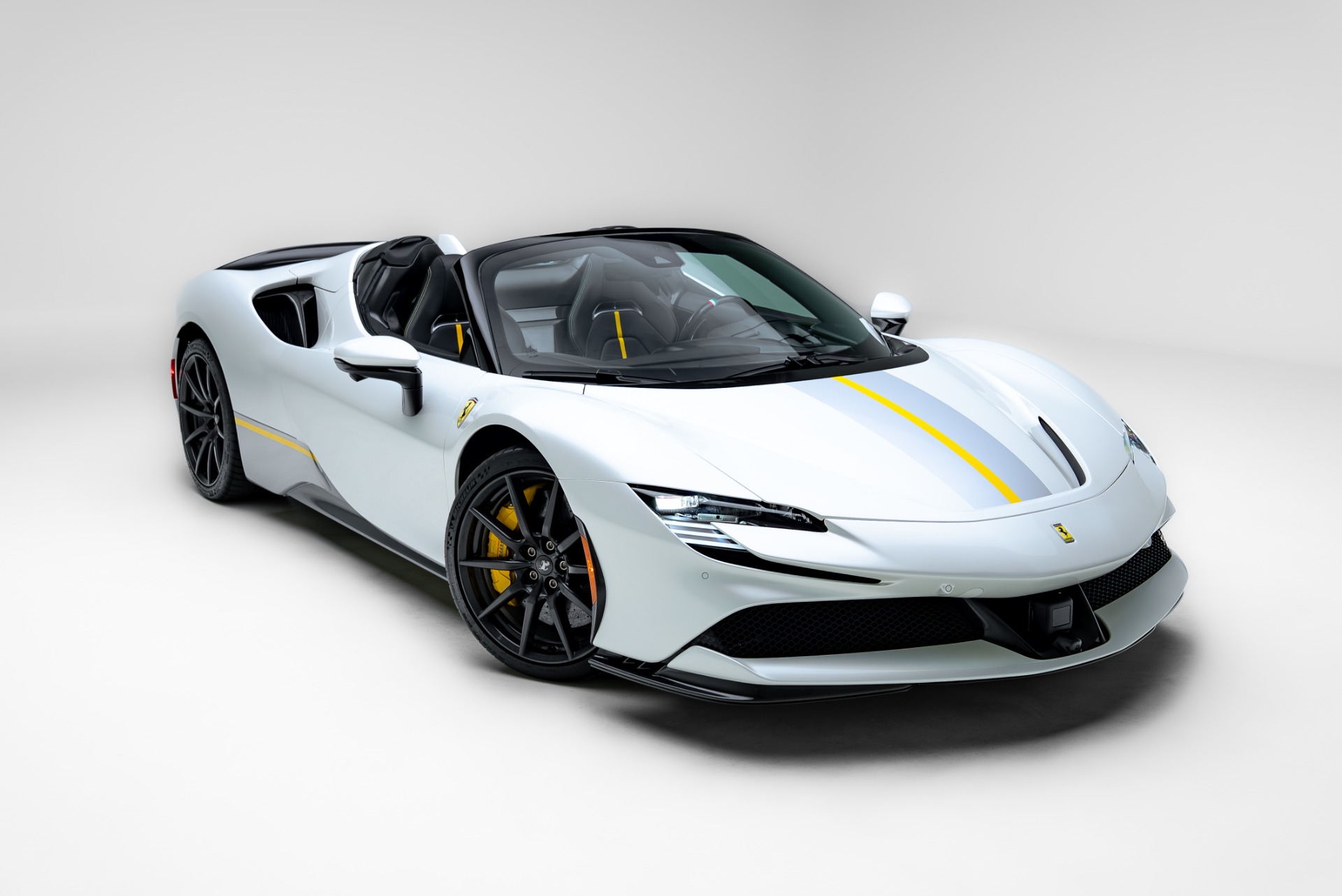 2024 Ferrari SF90 Base - Photo 25