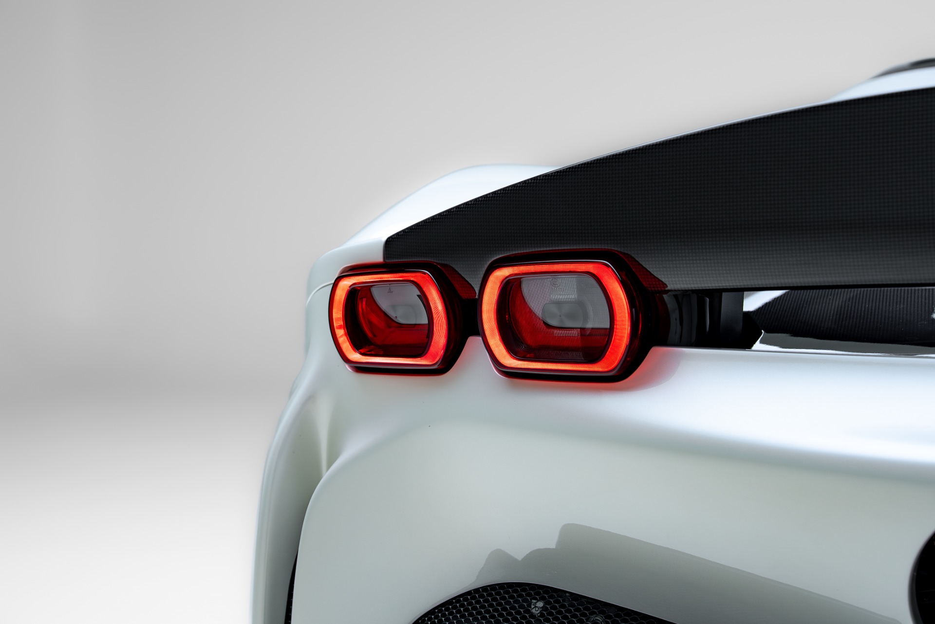 2024 Ferrari SF90 Base - Photo 35