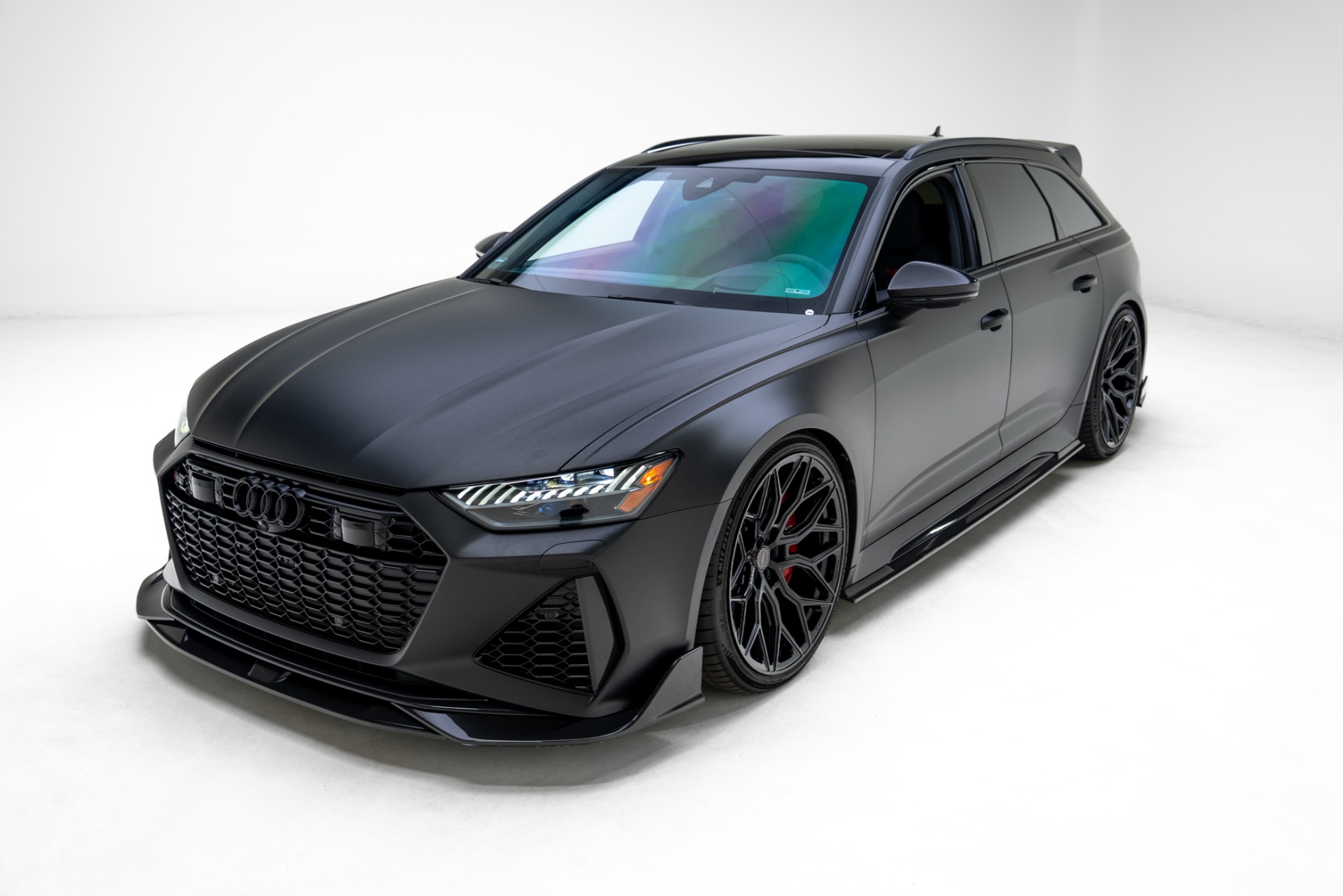 2025 Audi RS 6 Avant performance's photo