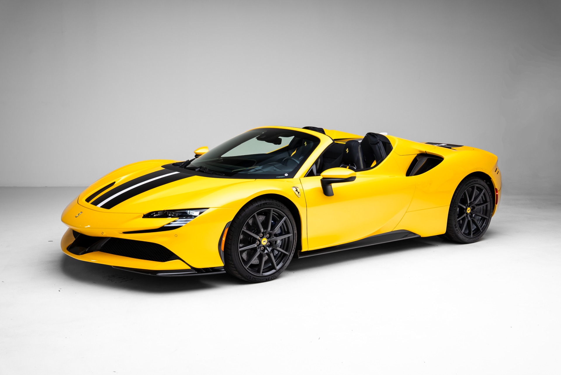 Used 2024 Ferrari SF90 Spider For Sale (Sold) | iLusso Stock #CI302925