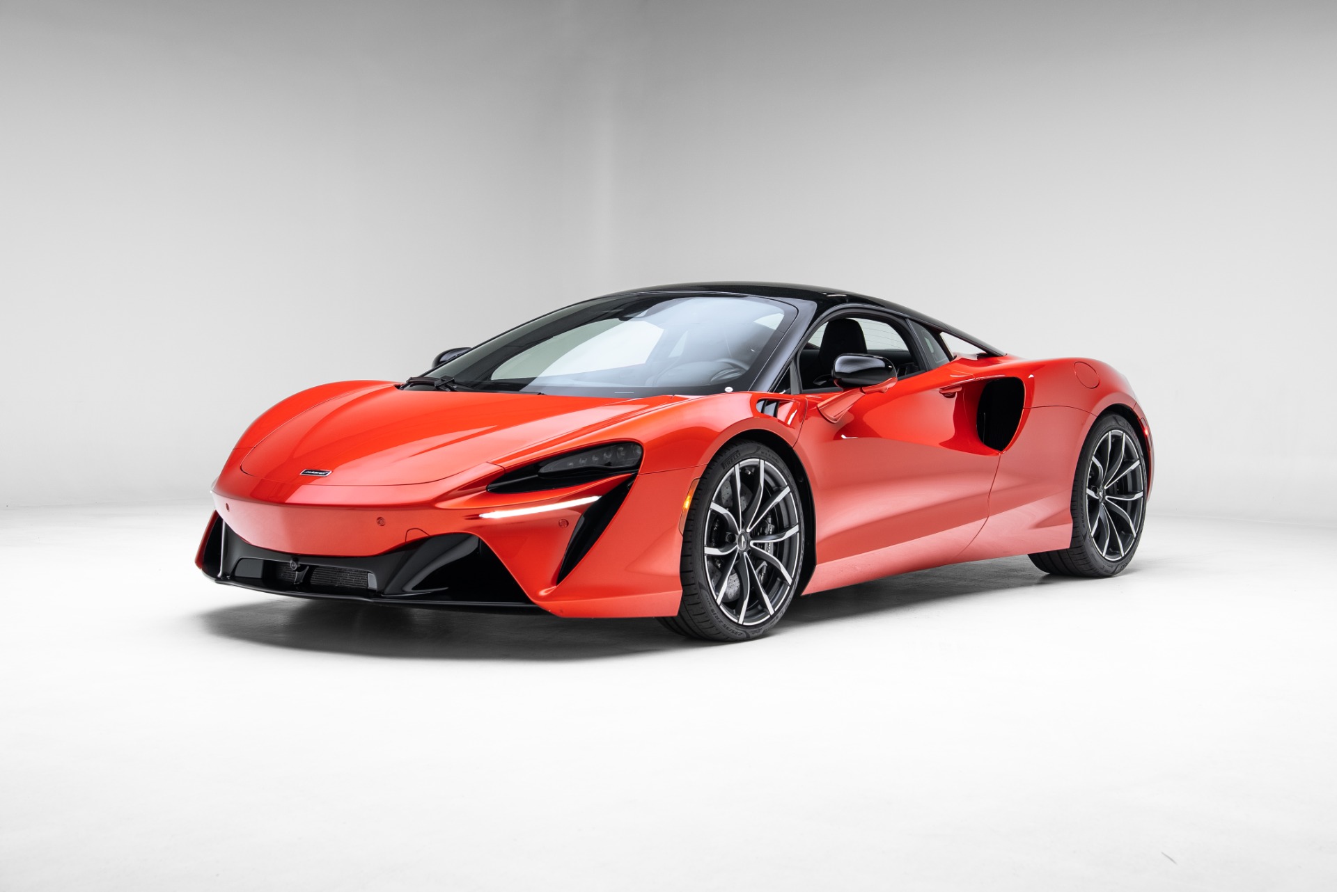 2024 McLaren Artura 3.0 Techlux's photo