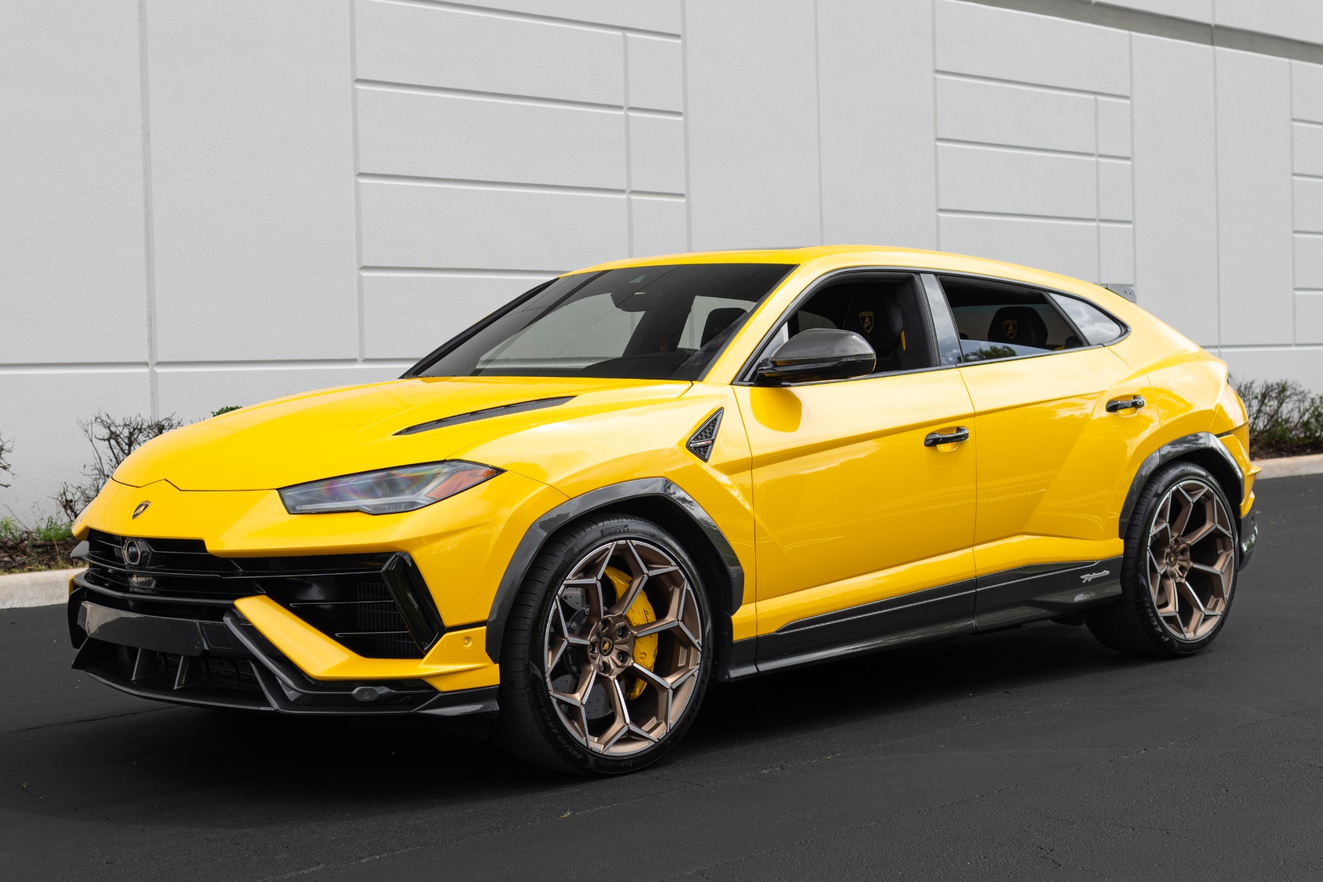 2024 Lamborghini Urus 4.0 V8 Performante's photo