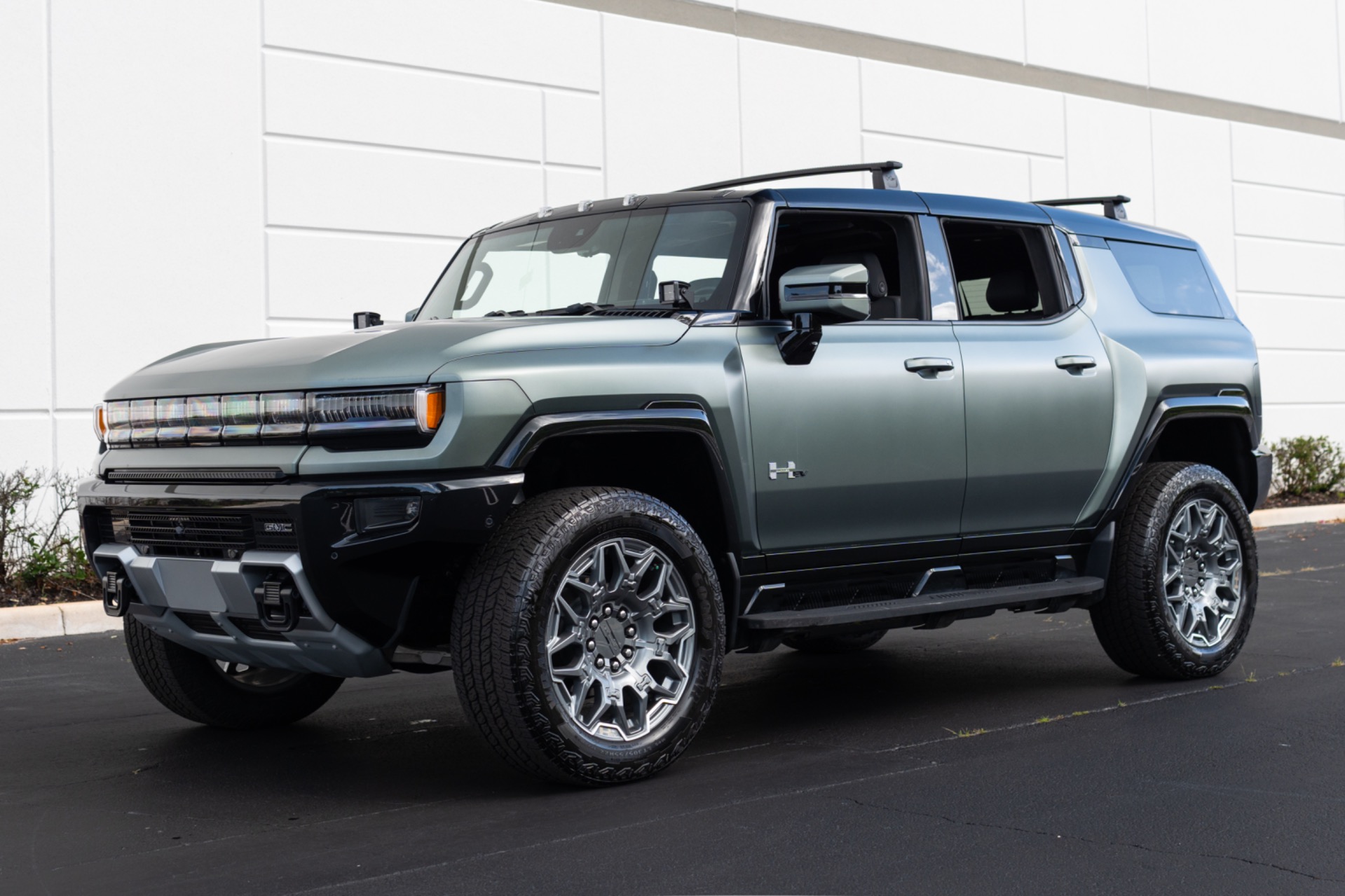 2024 GMC HUMMER EV