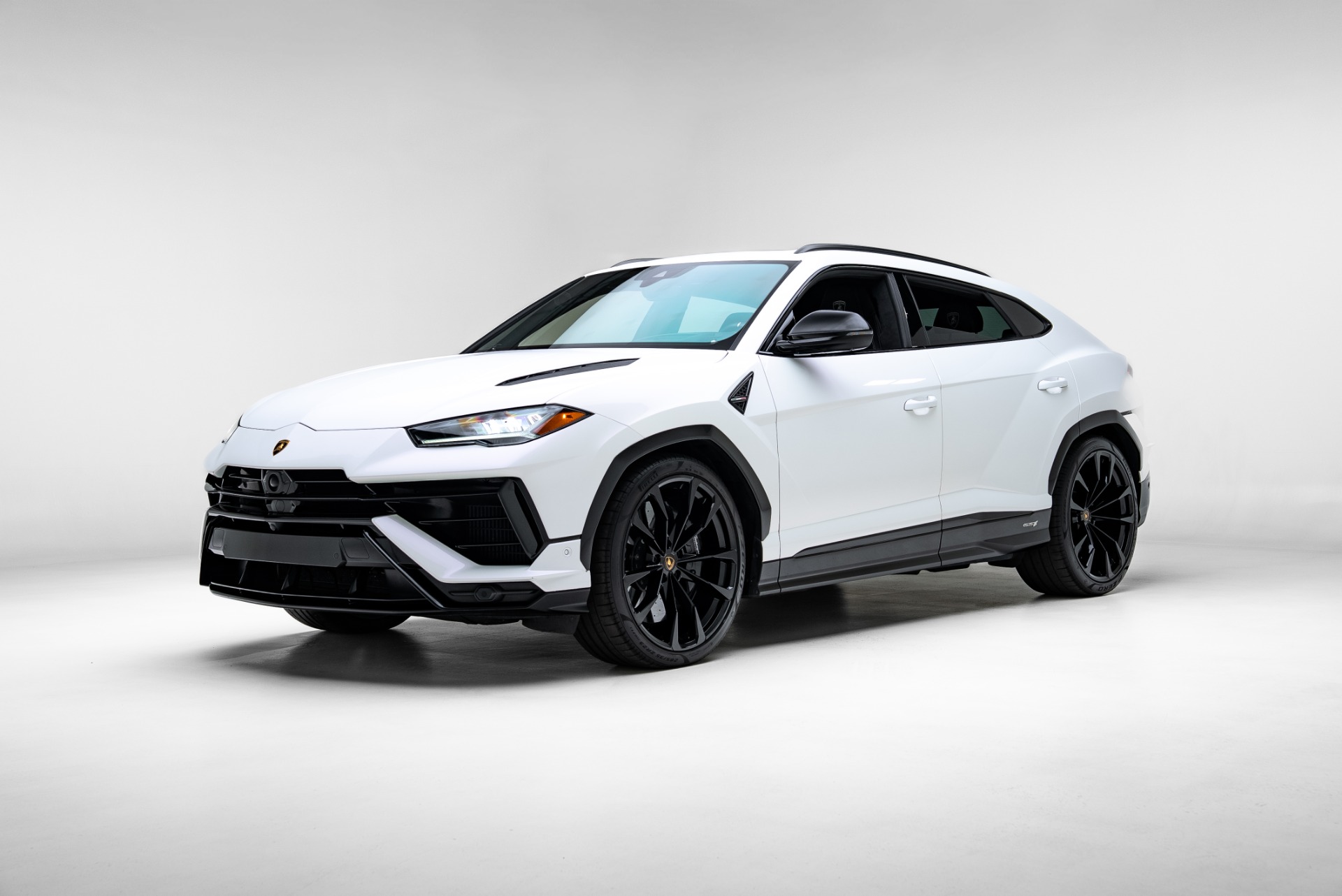 2023 Lamborghini Urus 4.0 V8 S's photo
