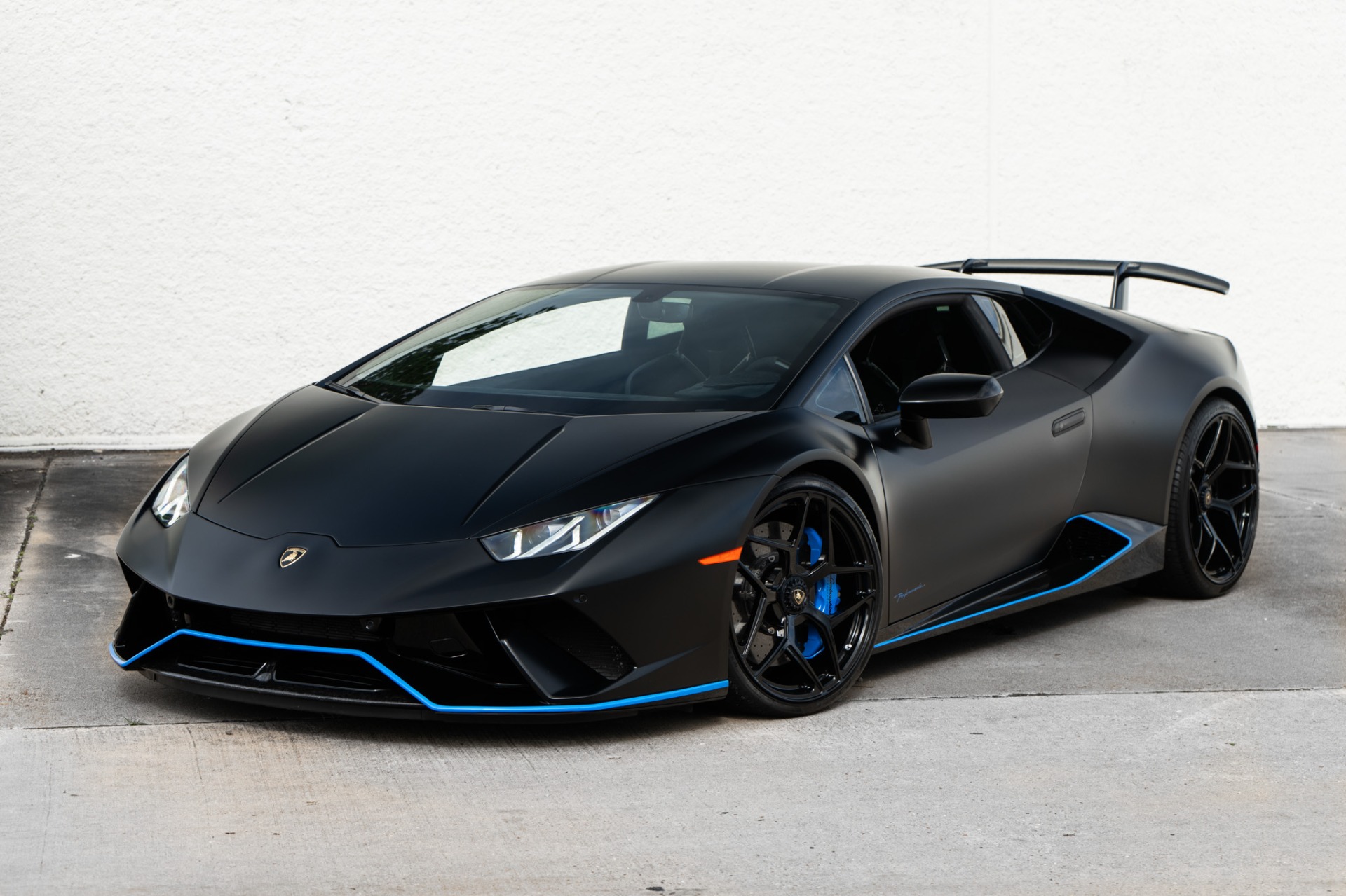 2018 Lamborghini Huracan LP 610-4 Performante Coupe's photo