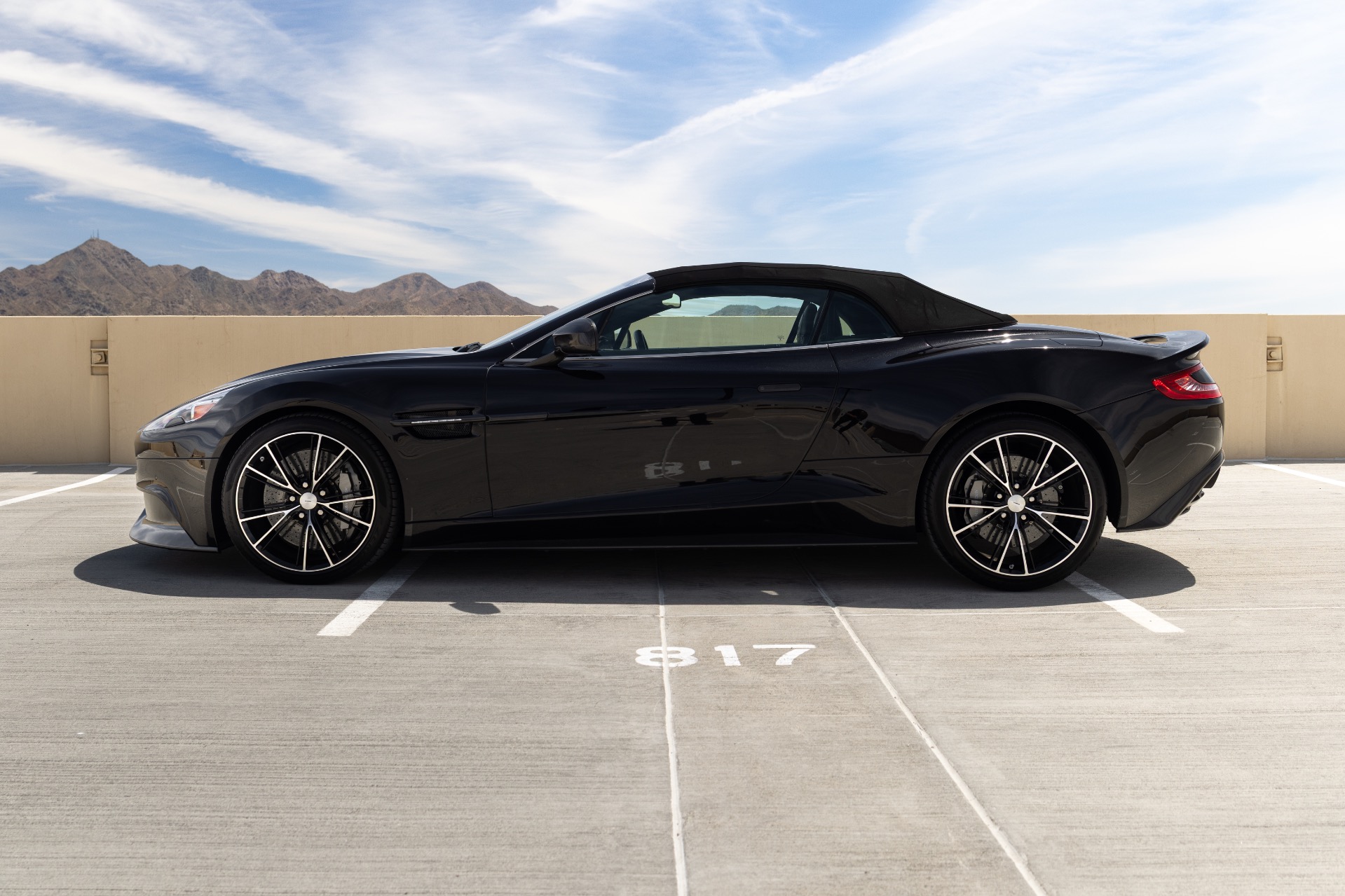 2015 Aston Martin Vanquish Base - Photo 10