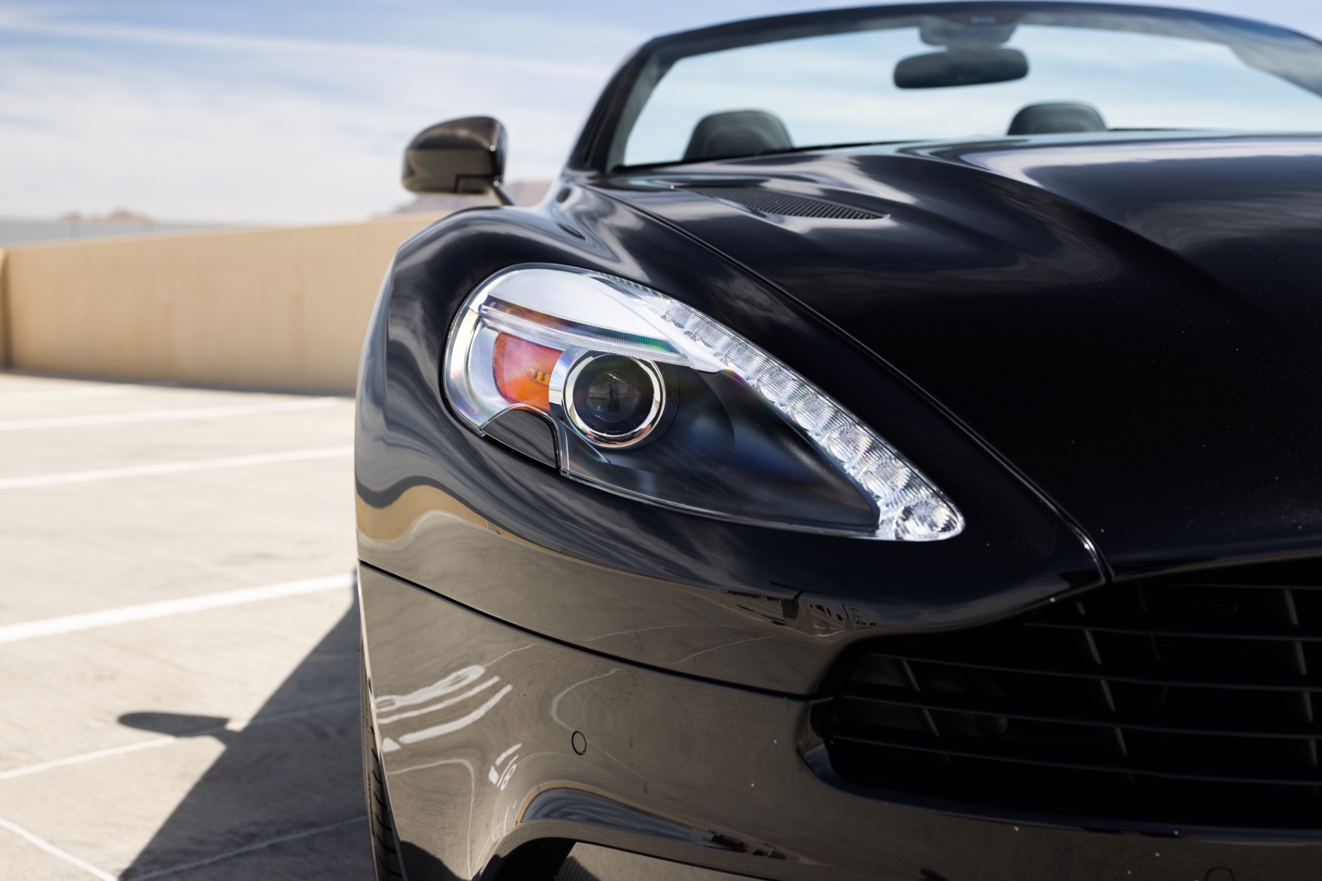 2015 Aston Martin Vanquish Base - Photo 21