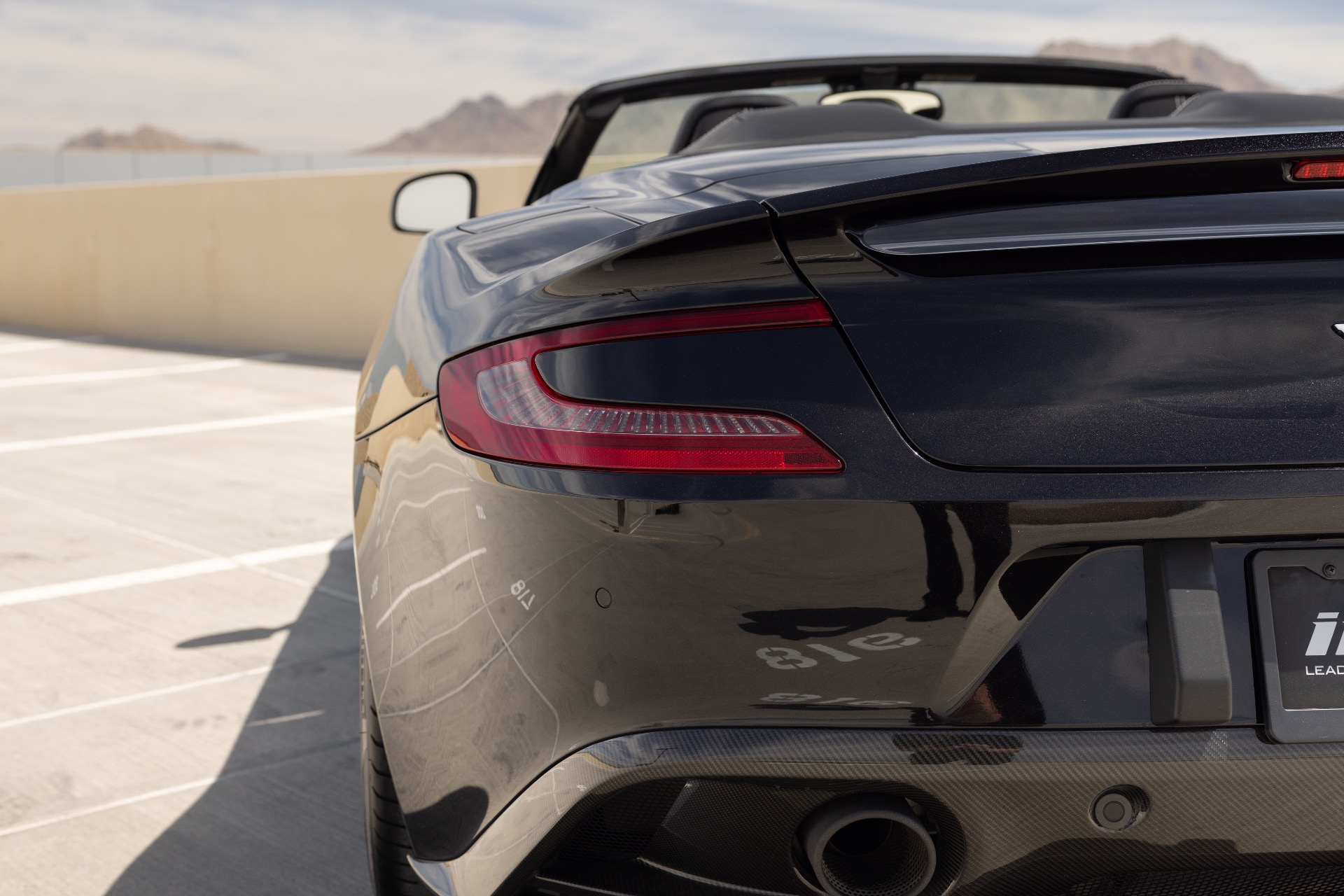 2015 Aston Martin Vanquish Base - Photo 33