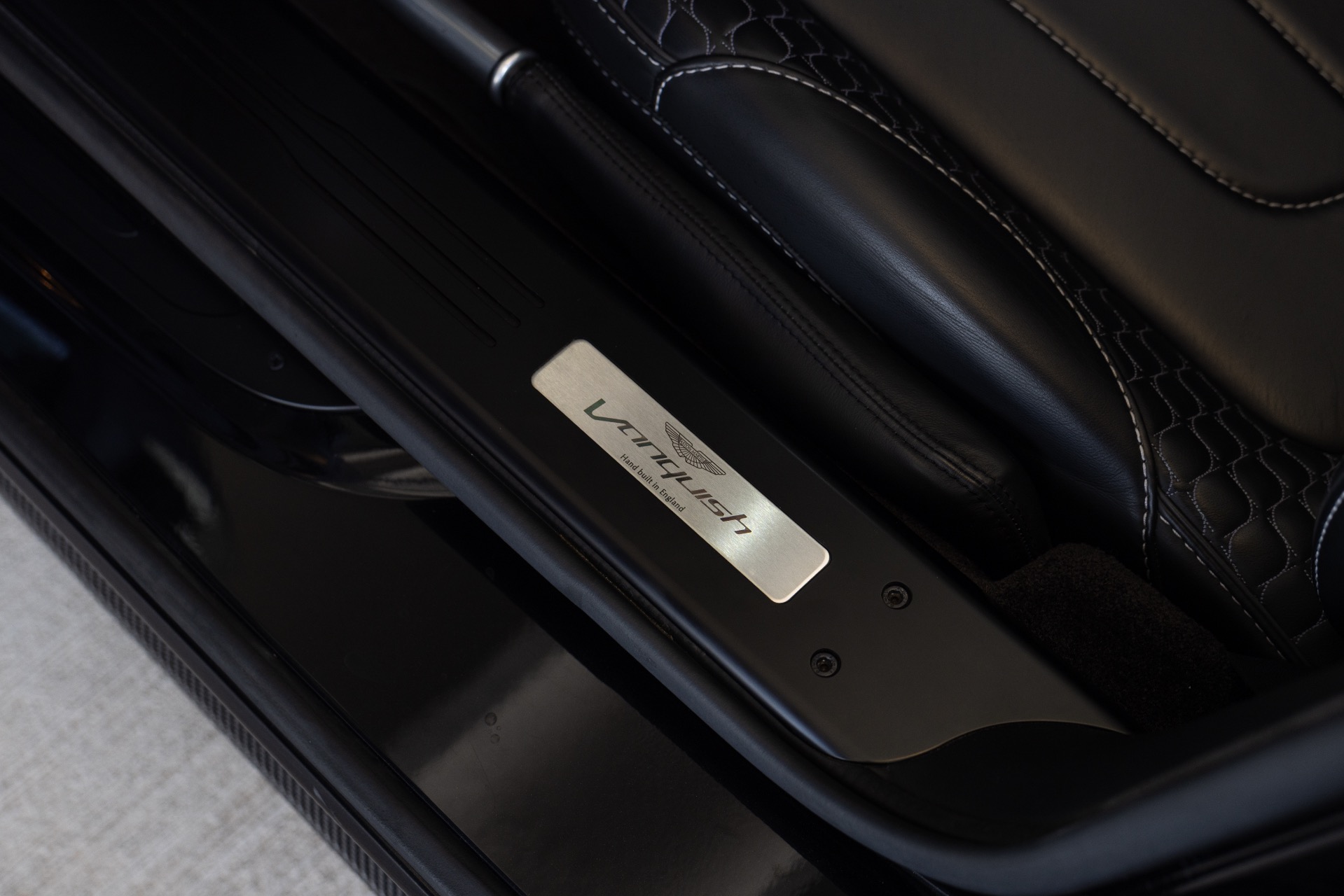 2015 Aston Martin Vanquish Base - Photo 44