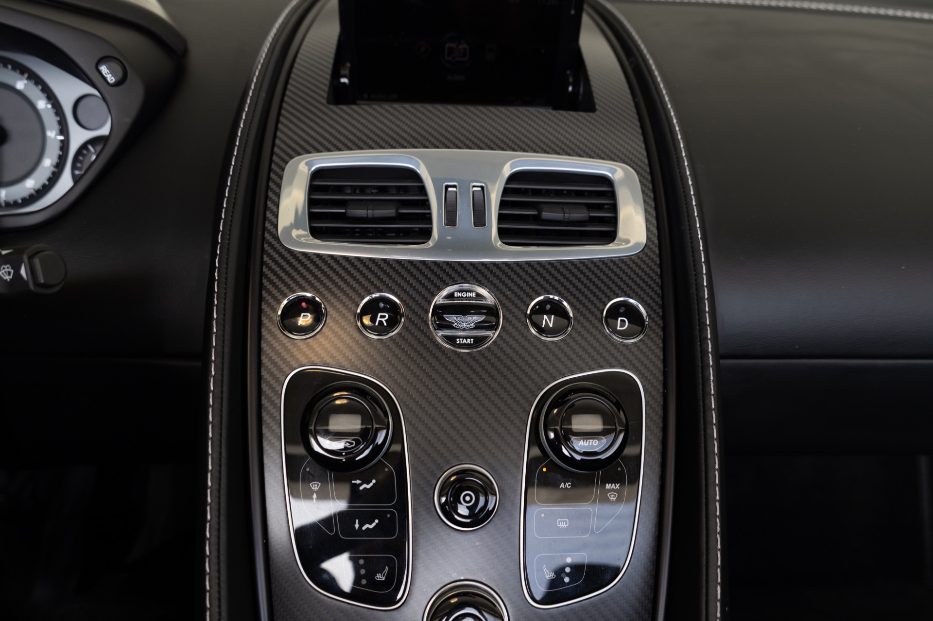 2015 Aston Martin Vanquish Base - Photo 49