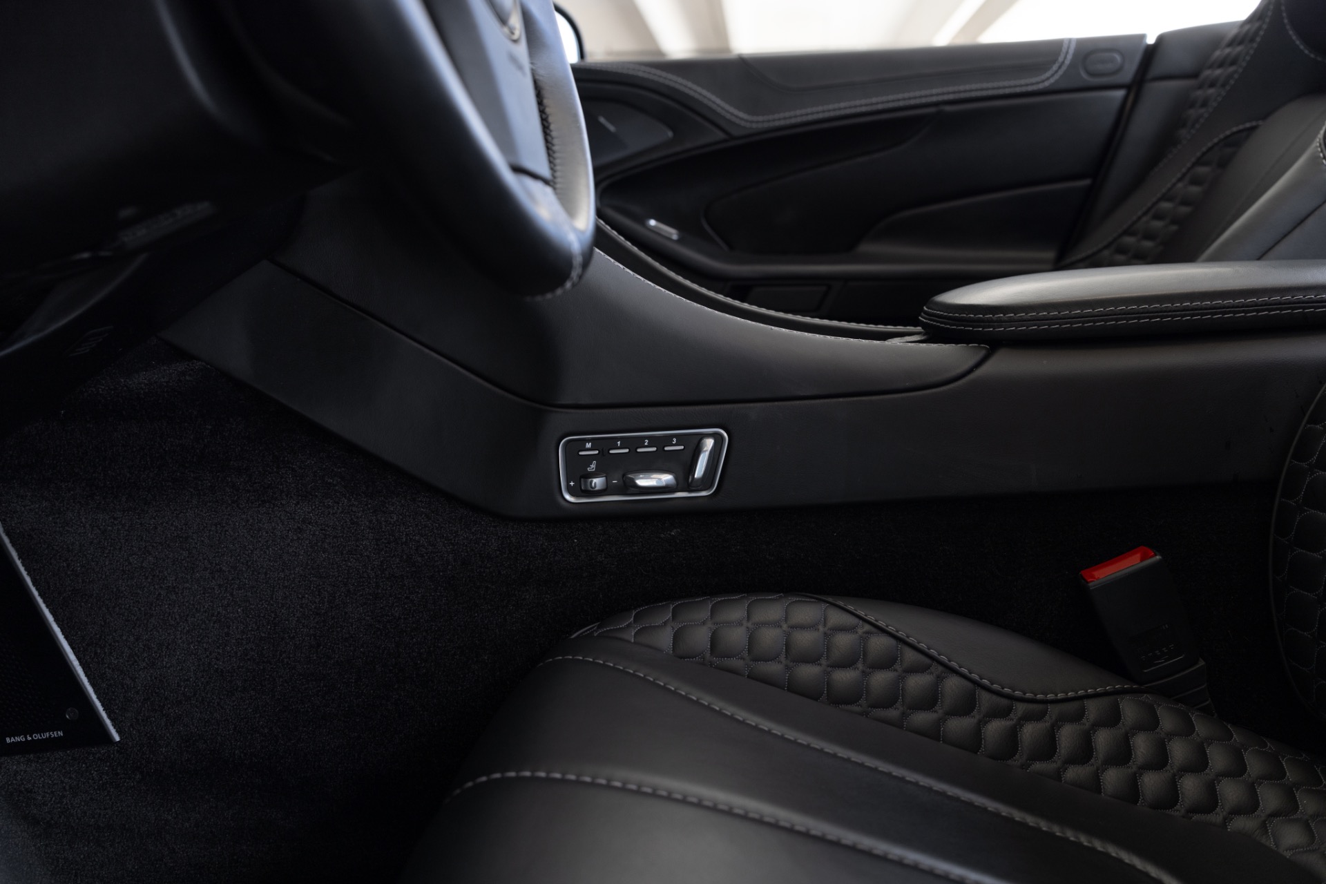 2015 Aston Martin Vanquish Base - Photo 55