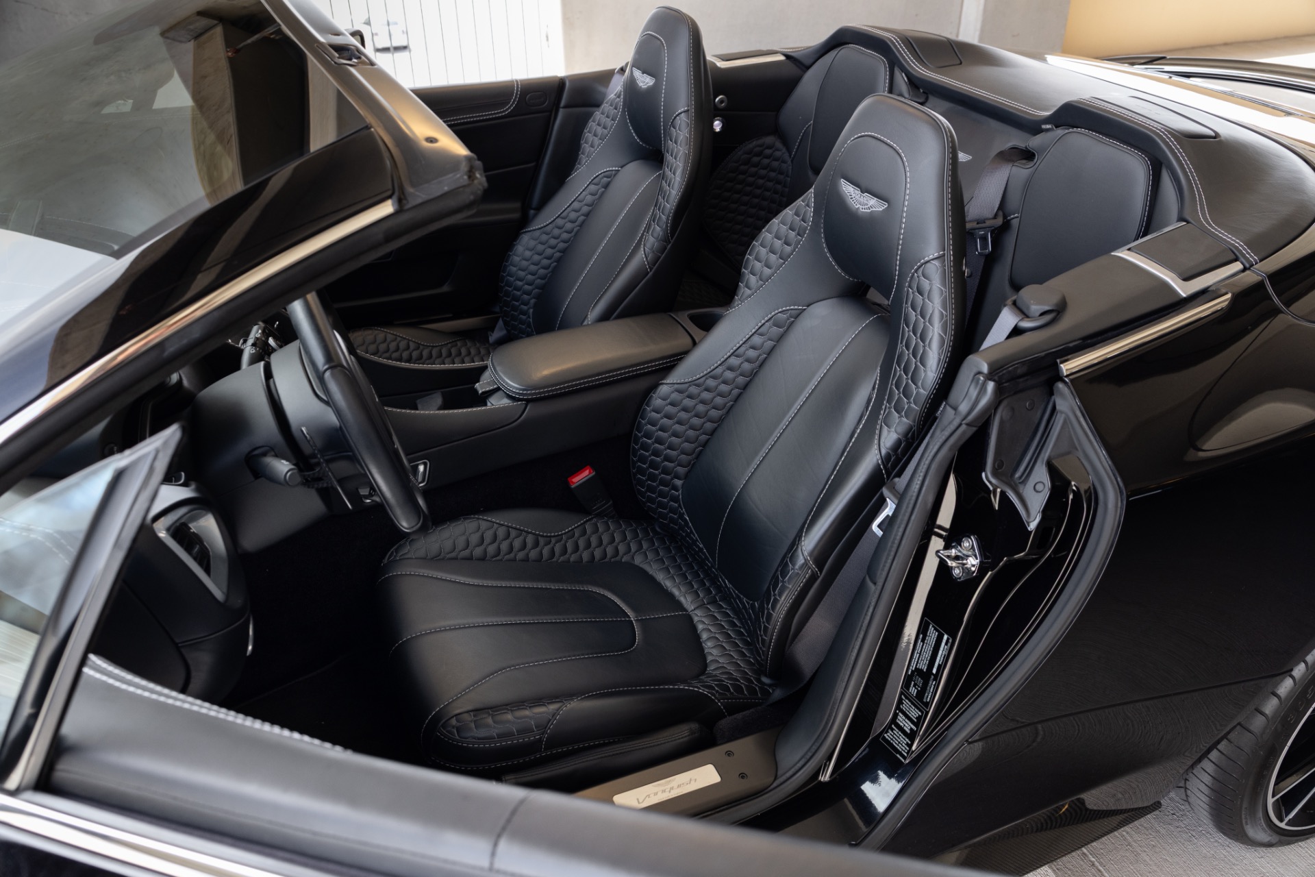 2015 Aston Martin Vanquish Base - Photo 56