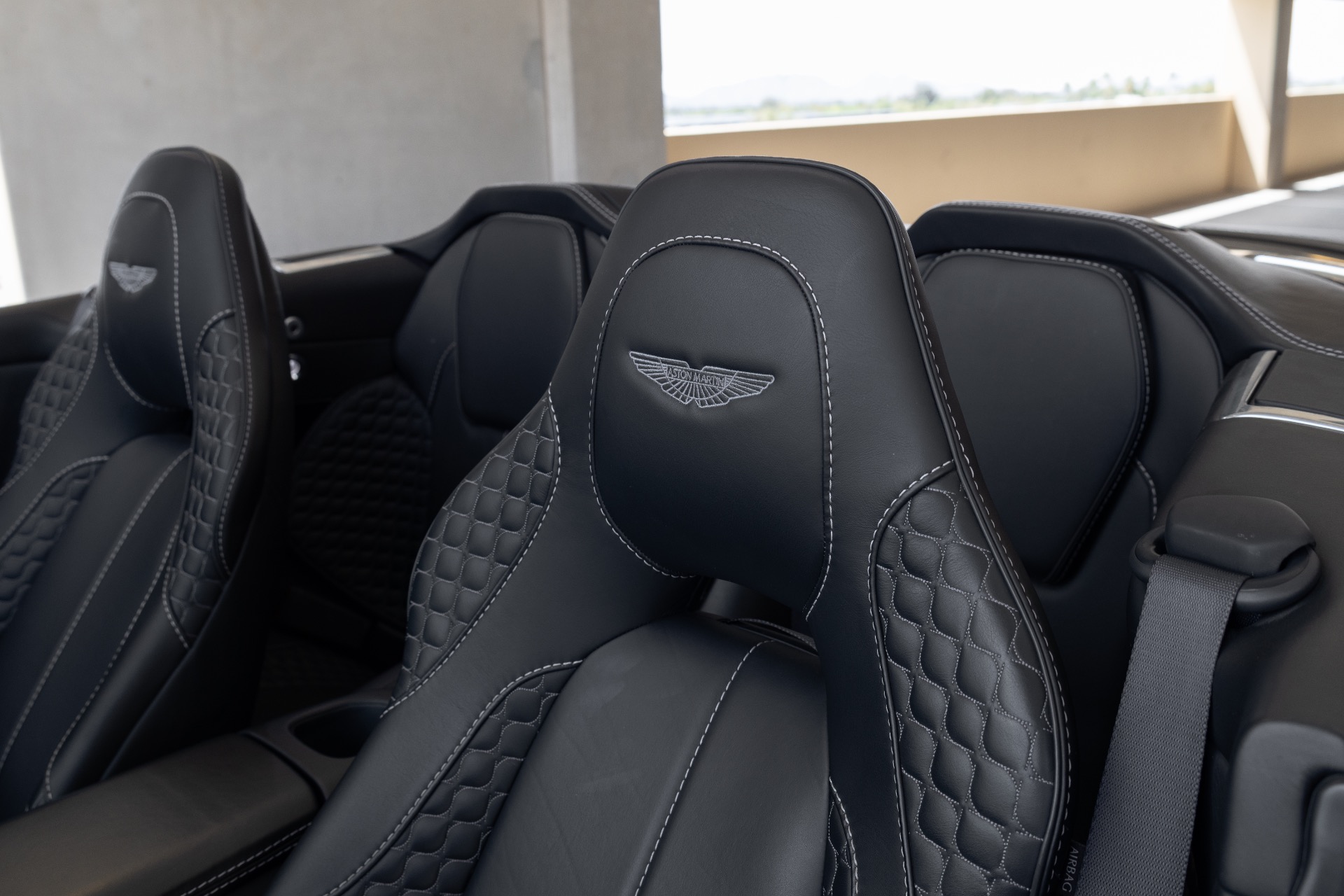 2015 Aston Martin Vanquish Base - Photo 58
