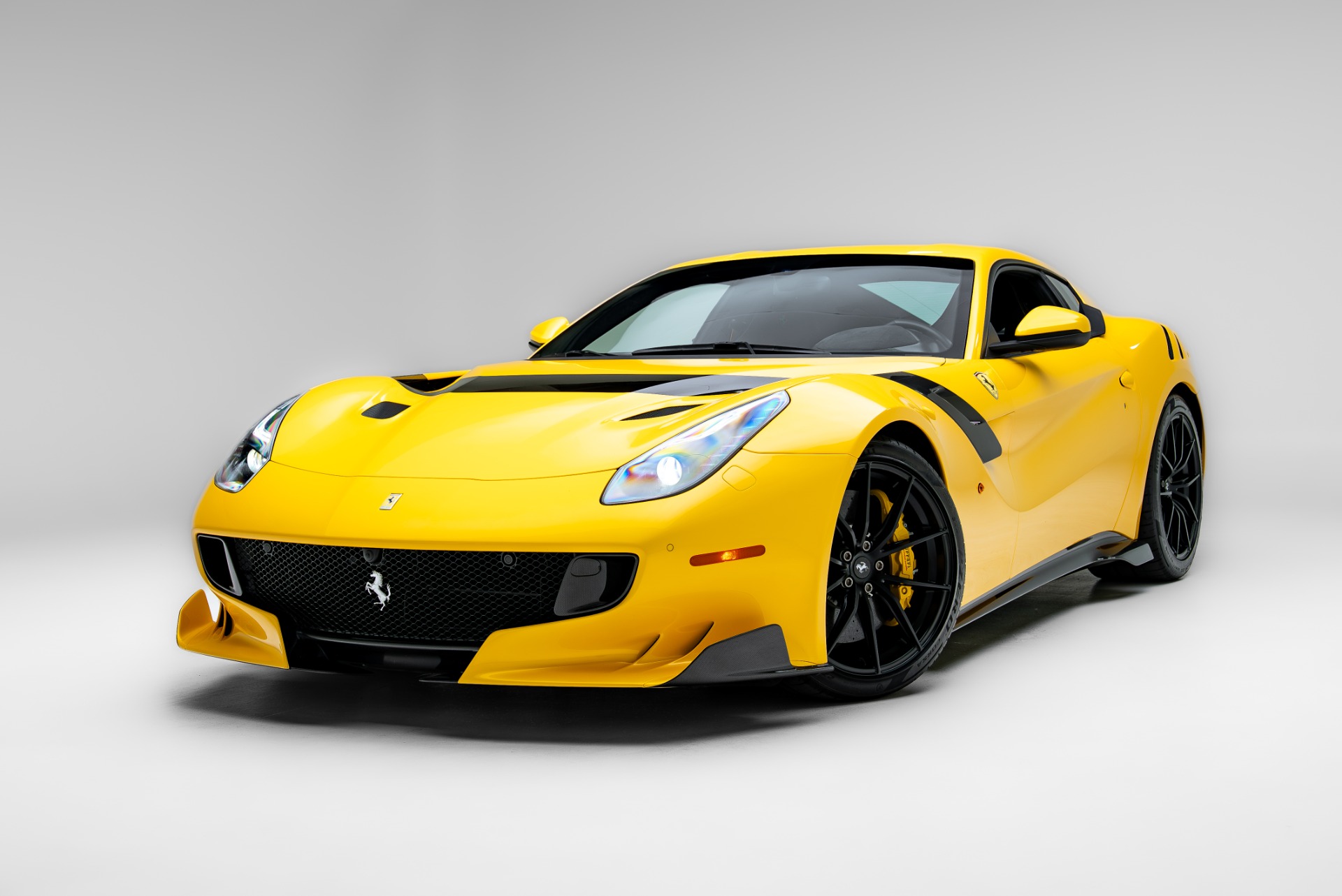 2017 Ferrari F12's photo