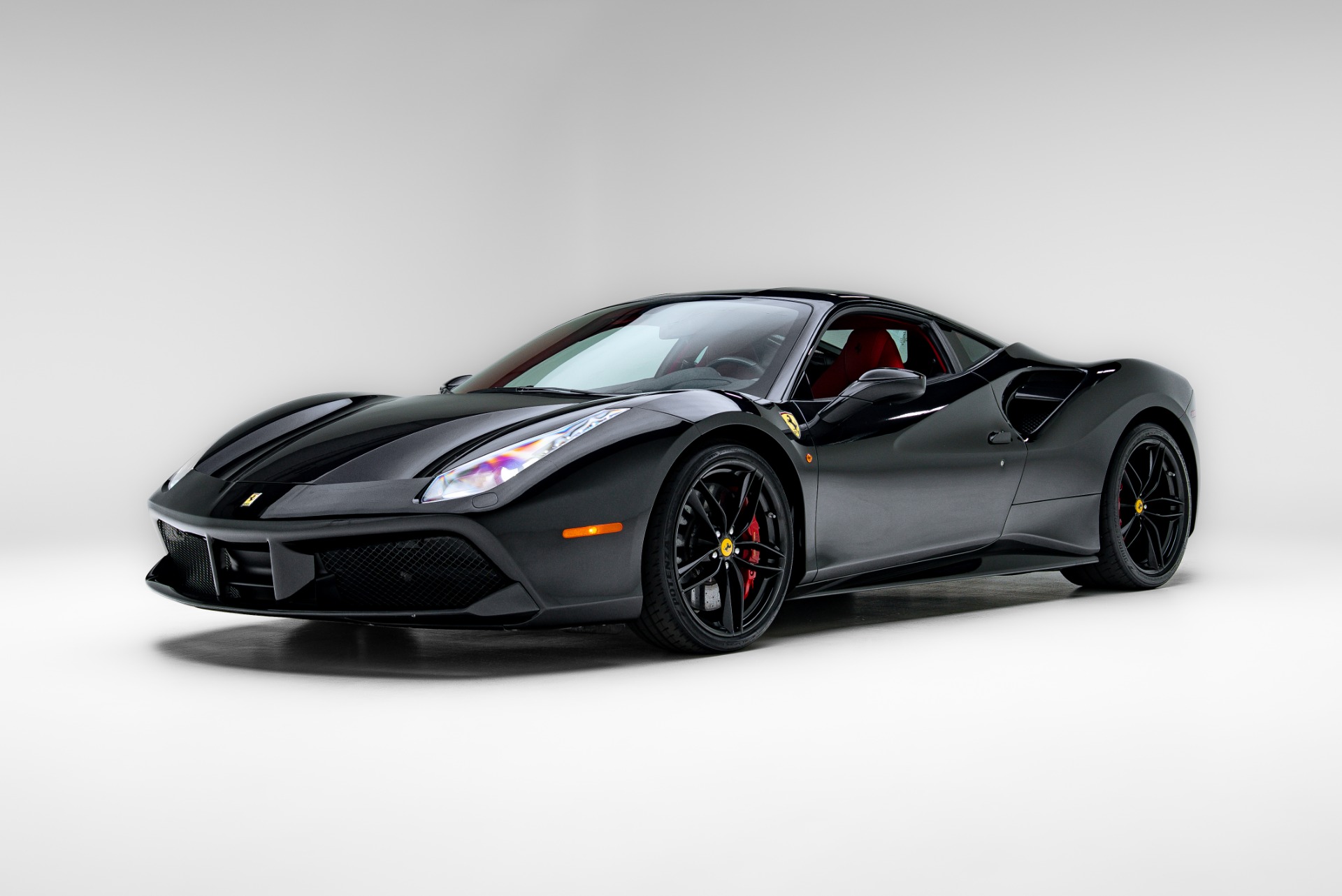 2019 Ferrari 488 -'s photo