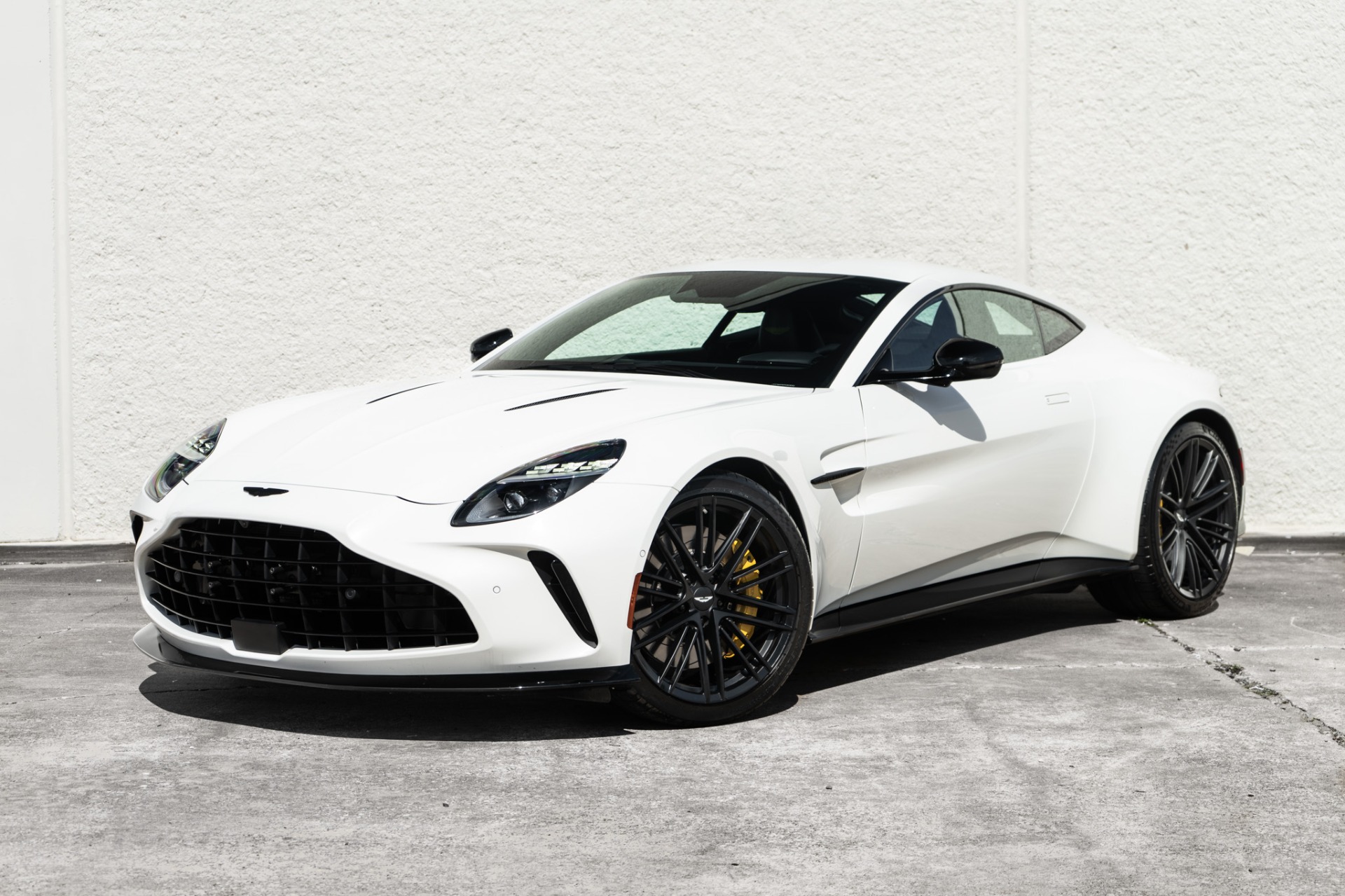 2025 Aston Martin Vantage 4.0 V8 AUTO's photo