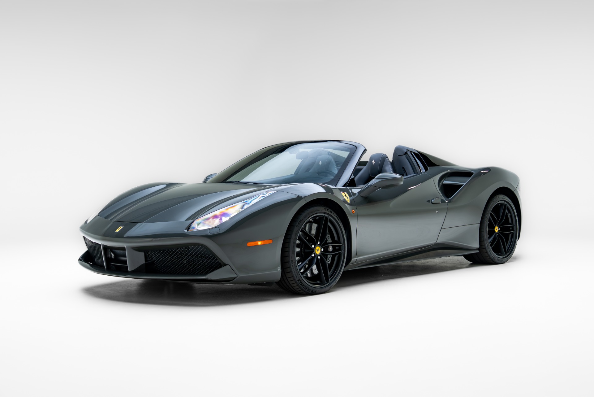 2018 Ferrari 488 -'s photo