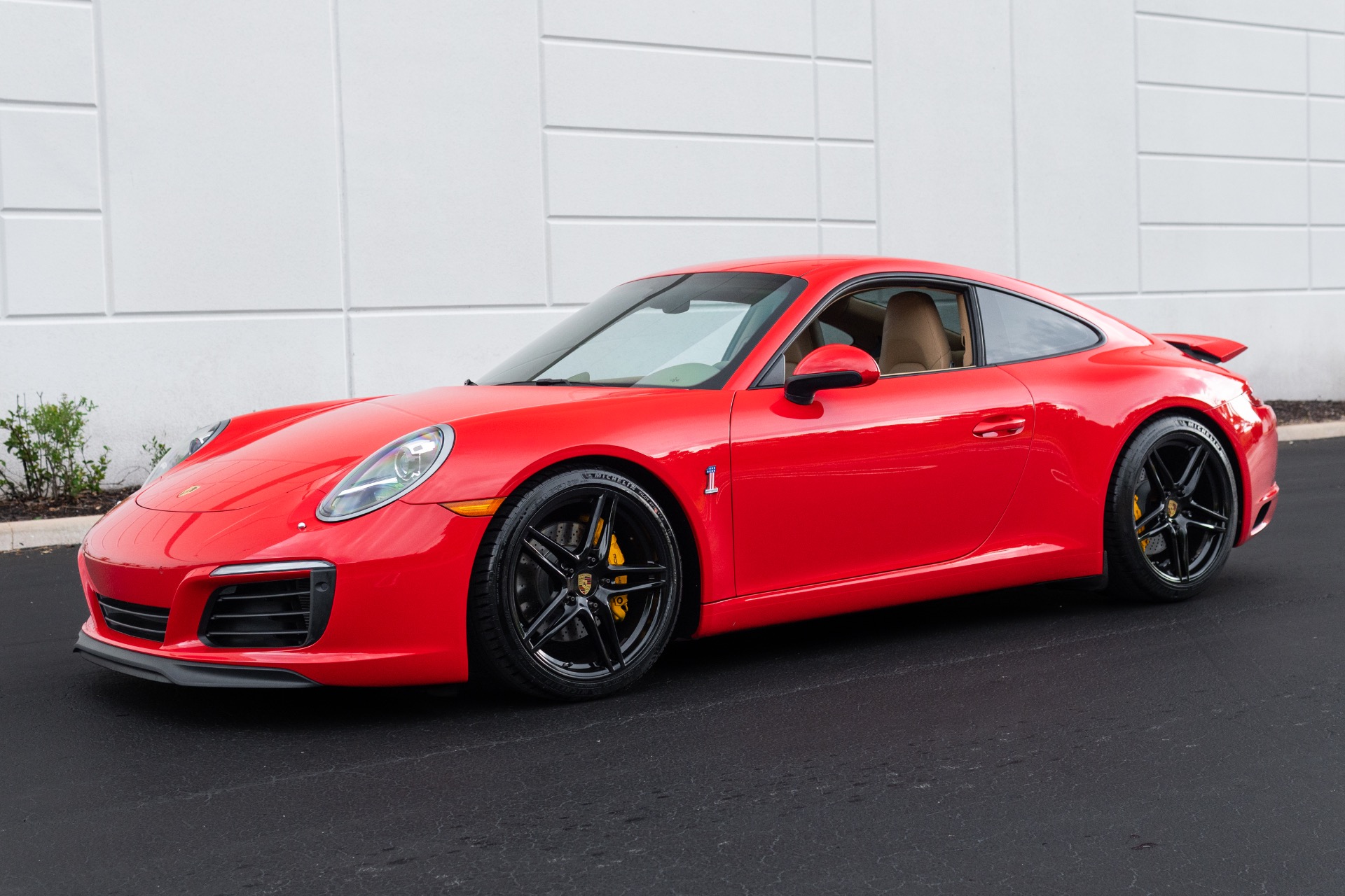 2017 Porsche 911 Carrera 4 Coupe's photo