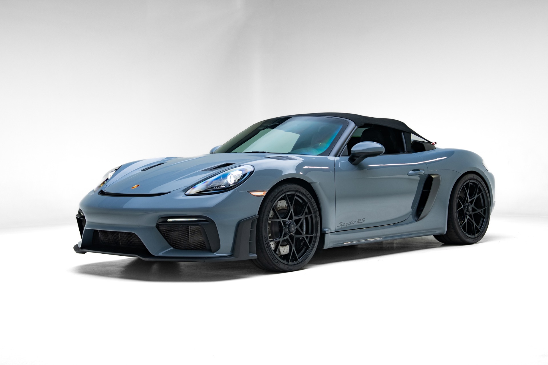 2024 Porsche 718 Spyder RS's photo